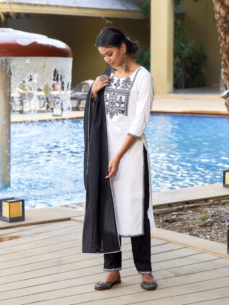 Kaira Kamiz & Pant - Roop Darshan