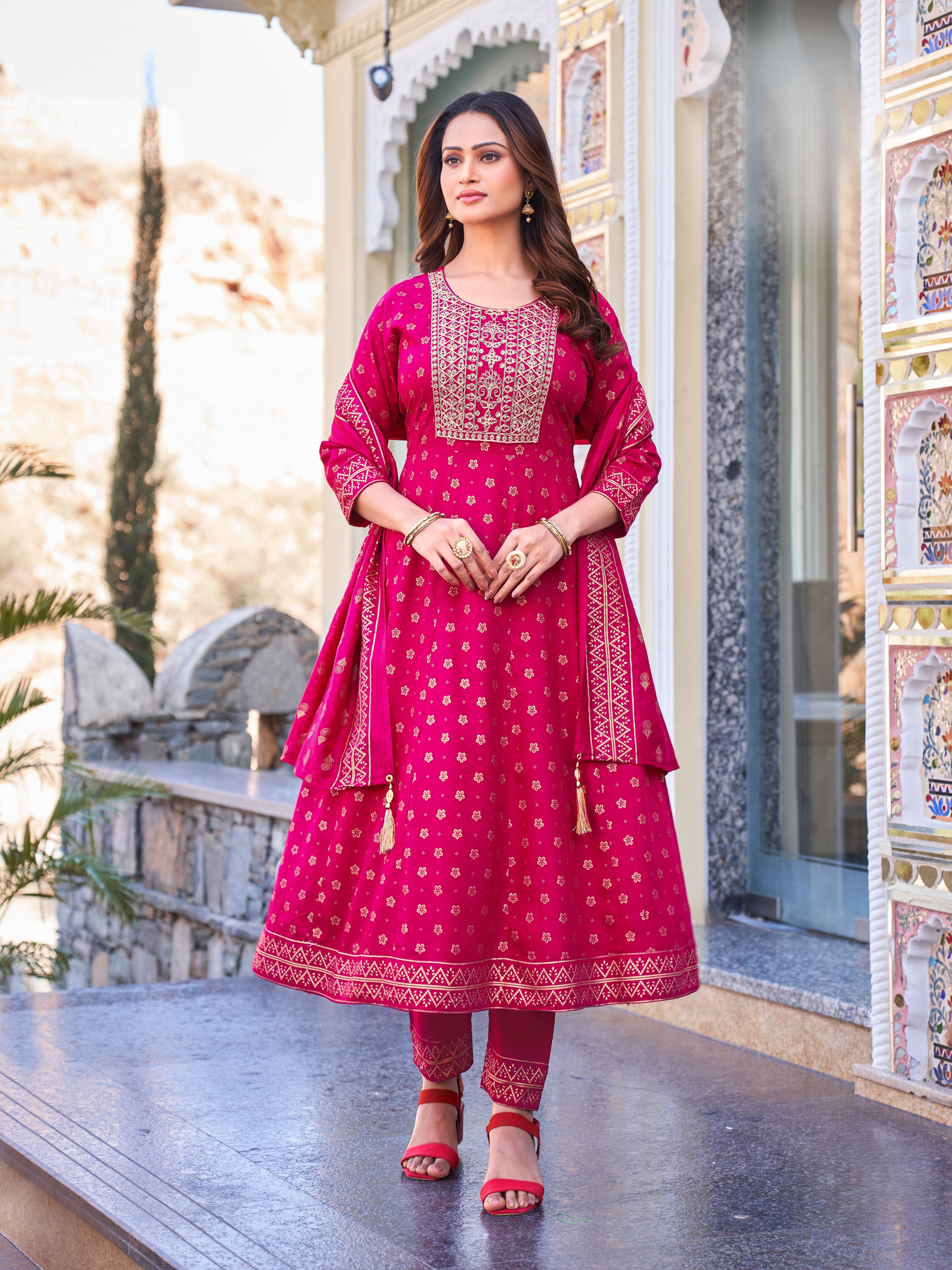 Keshni Flair Kamiz & Pant - Roop Darshan