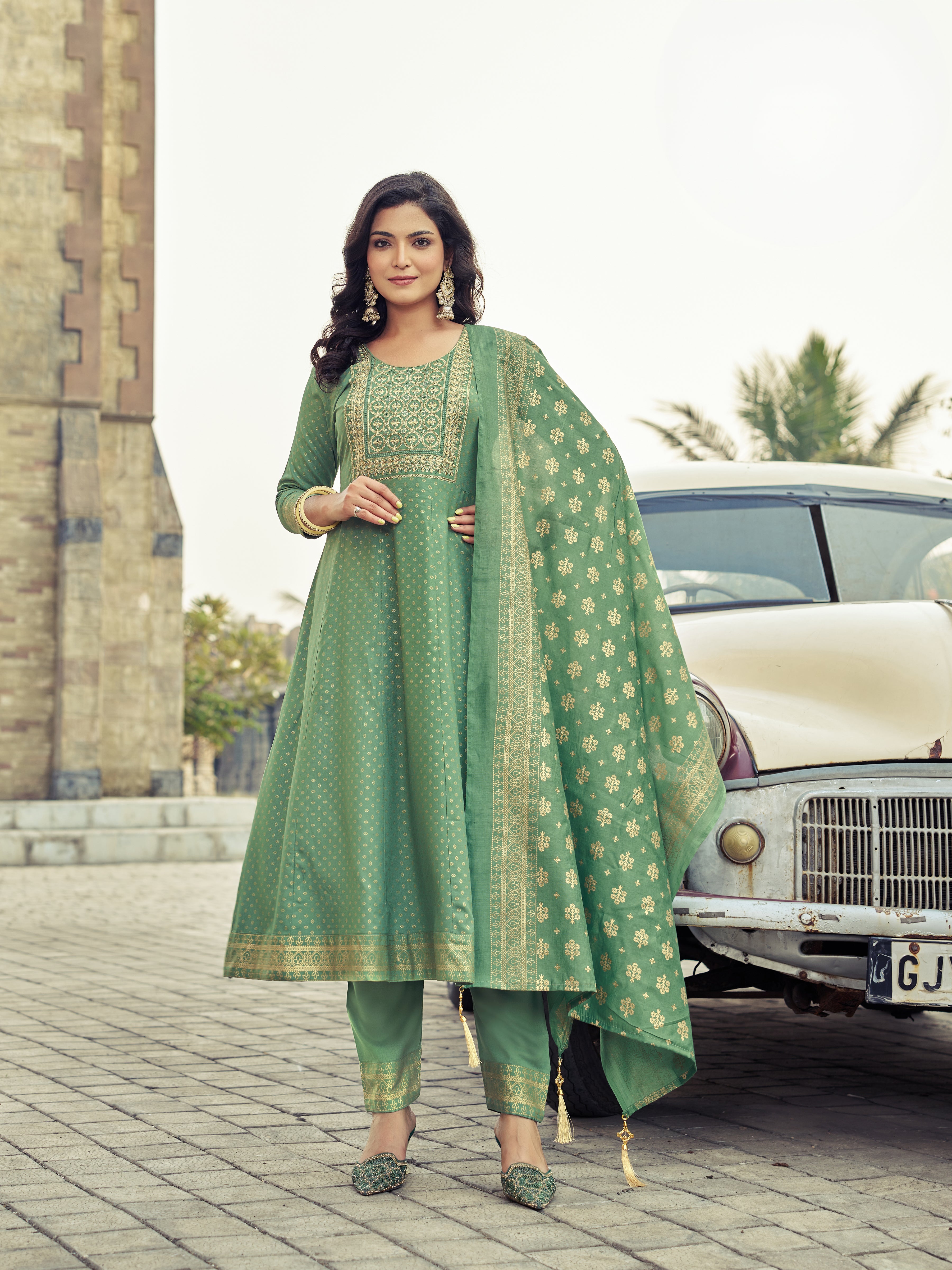 Vamika Flair Kamiz & Pant - Roop Darshan