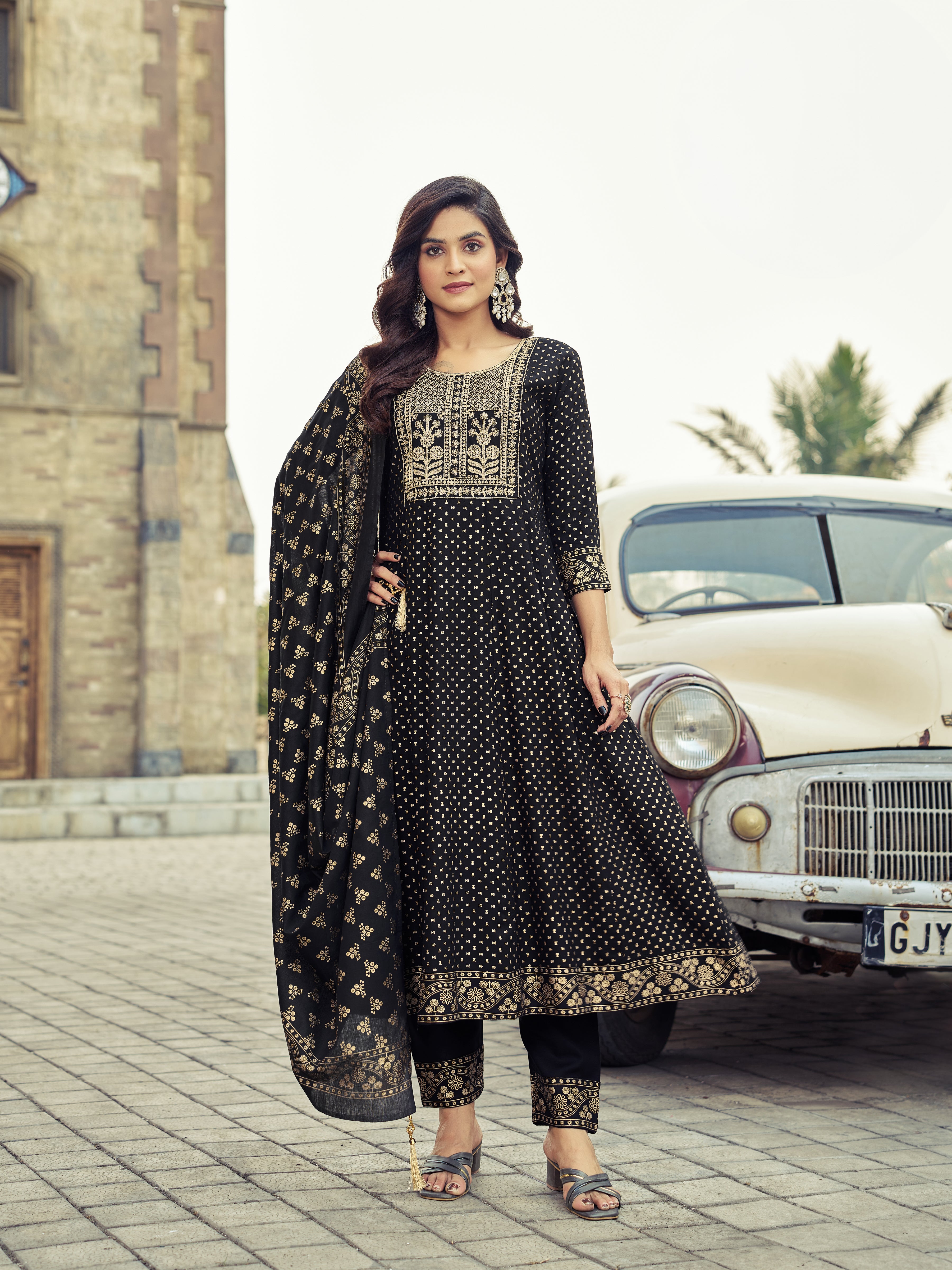 Vamika Flair Kamiz & Pant - Roop Darshan
