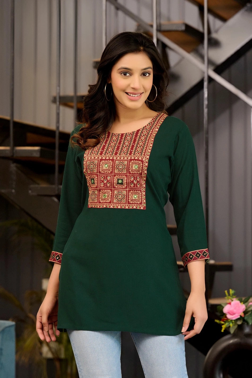 Mina Short Kurti