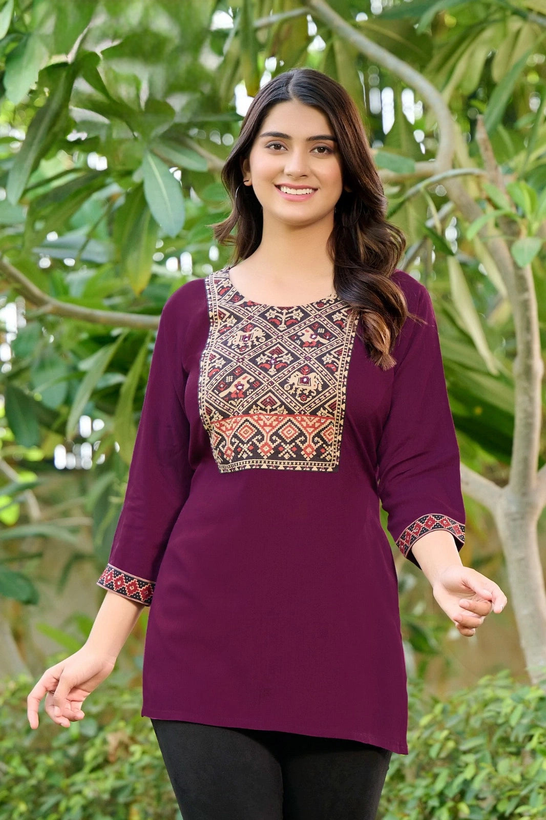 Mina Short Kurti