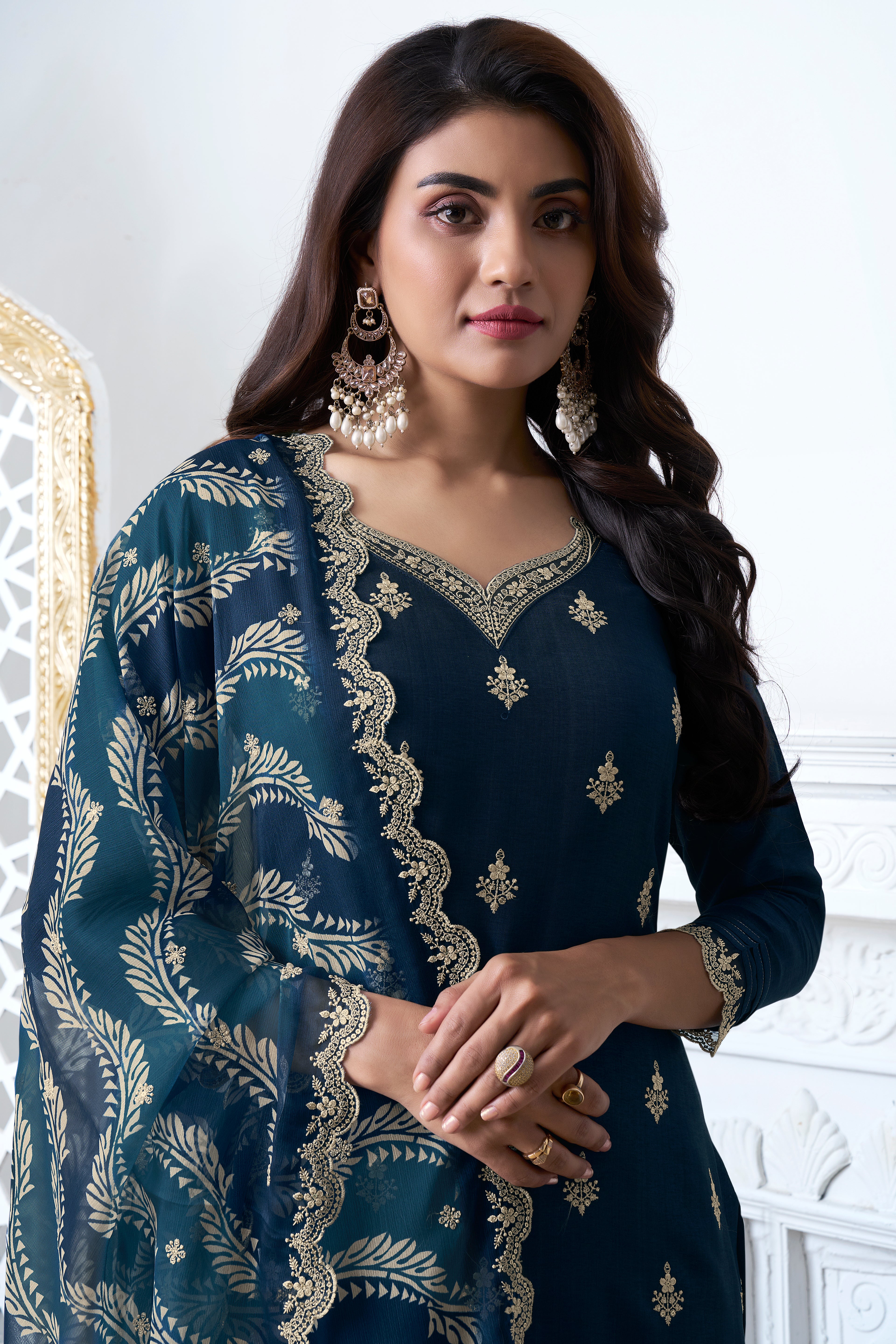 Mitali Kamiz & Pant - Roop Darshan