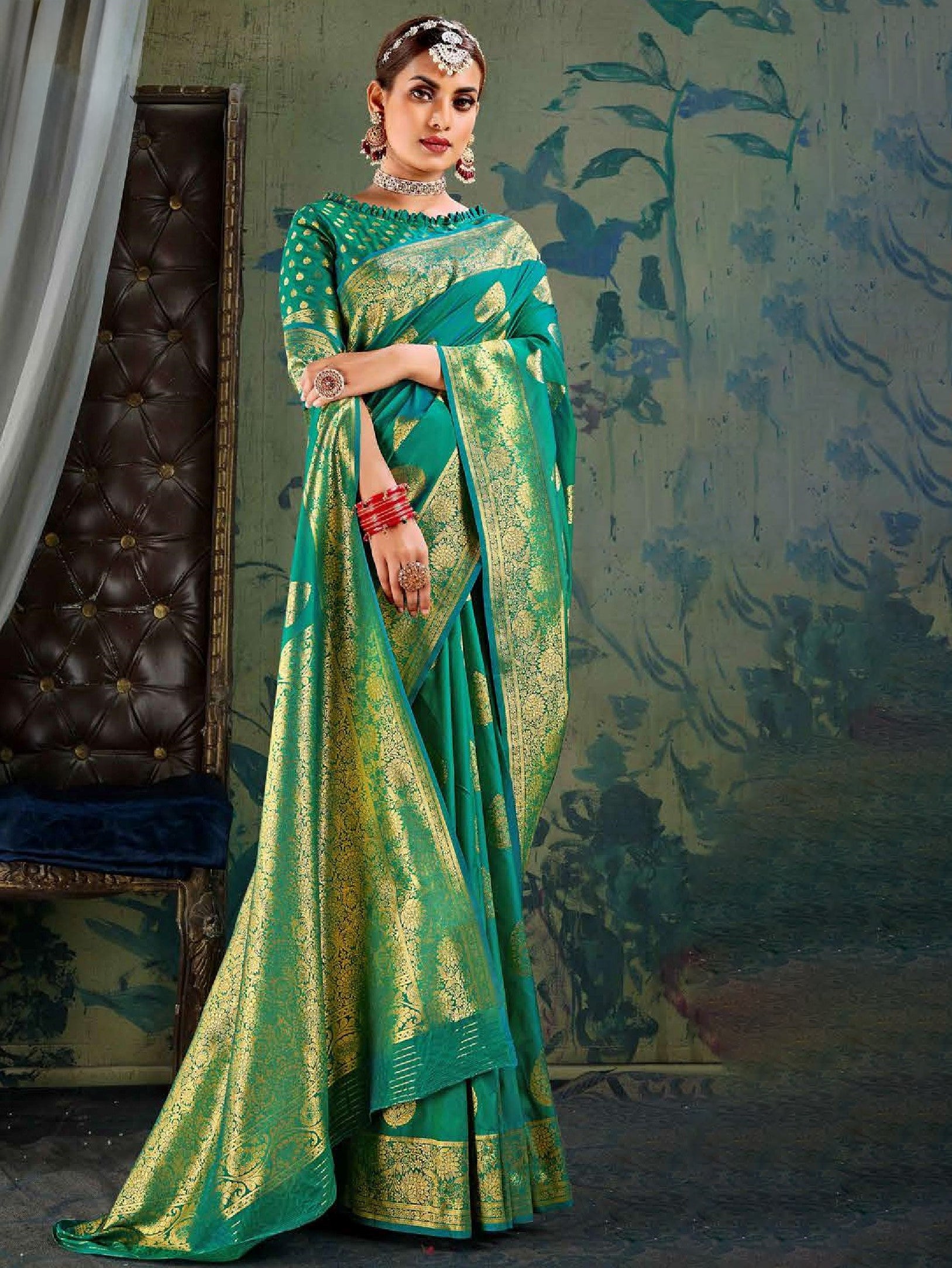 Pranshi Saree - Roop Darshan