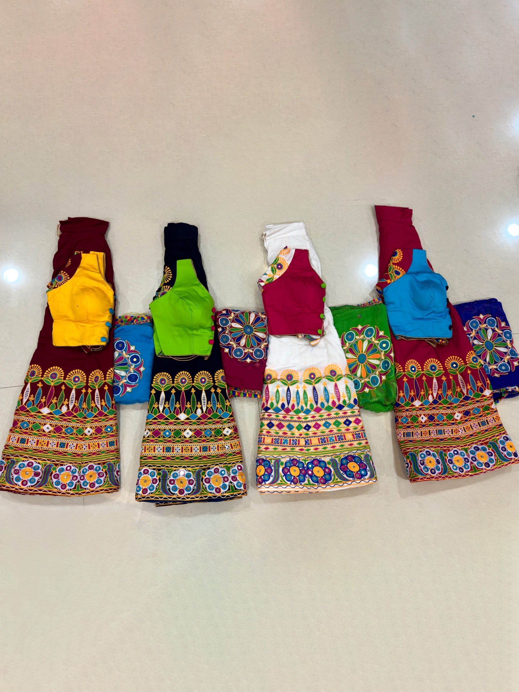 Priya Chaniya Choli - Roop Darshan