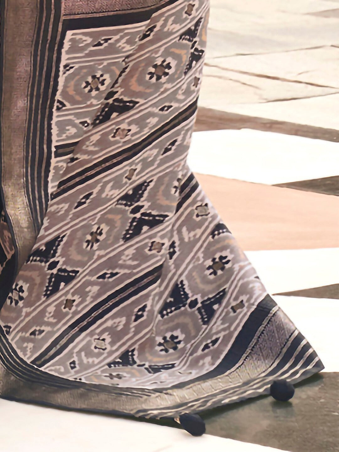 Vrinda Pochampally Saree - Roop Darshan