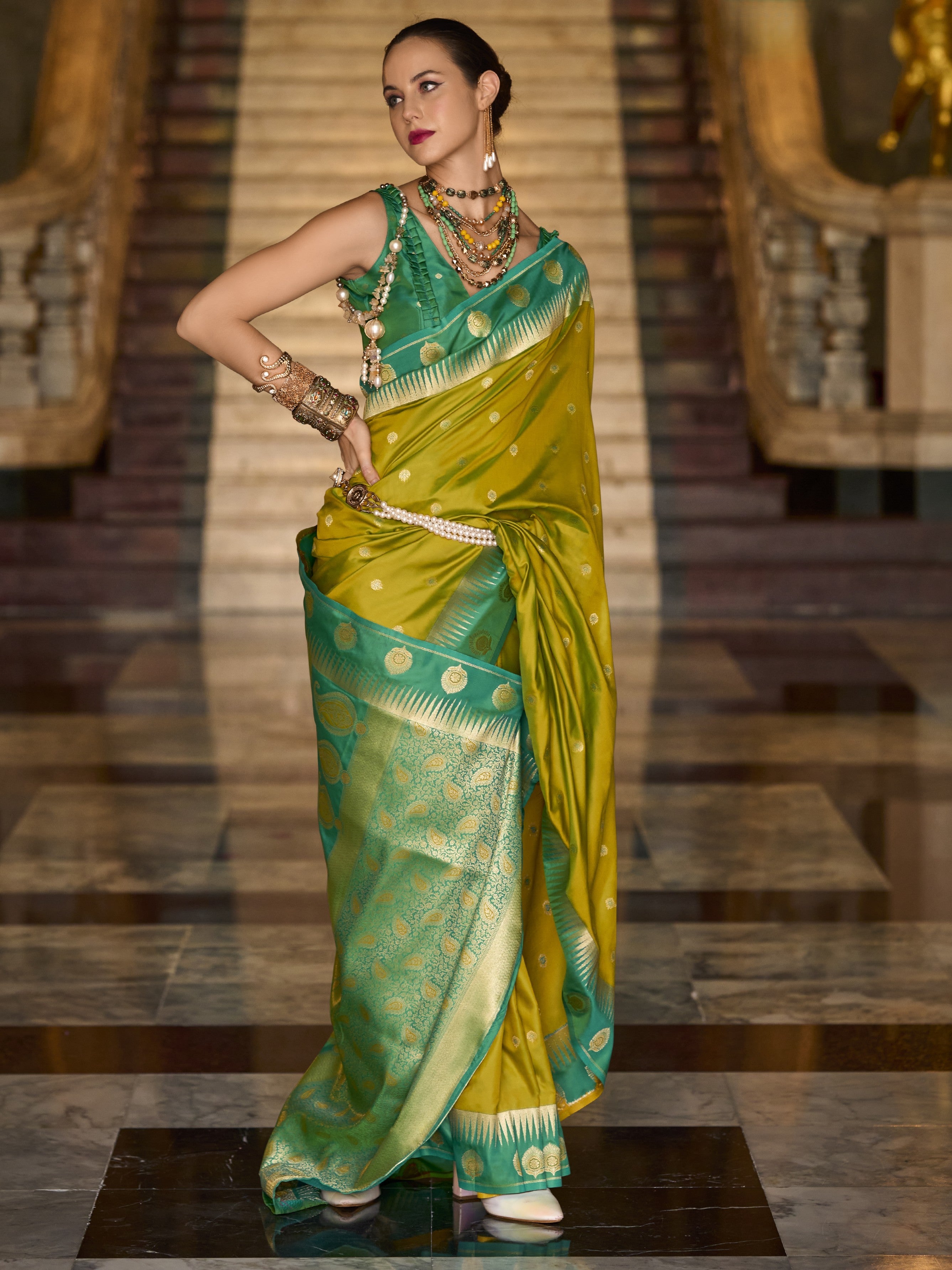 Aashika Saree - Roop Darshan