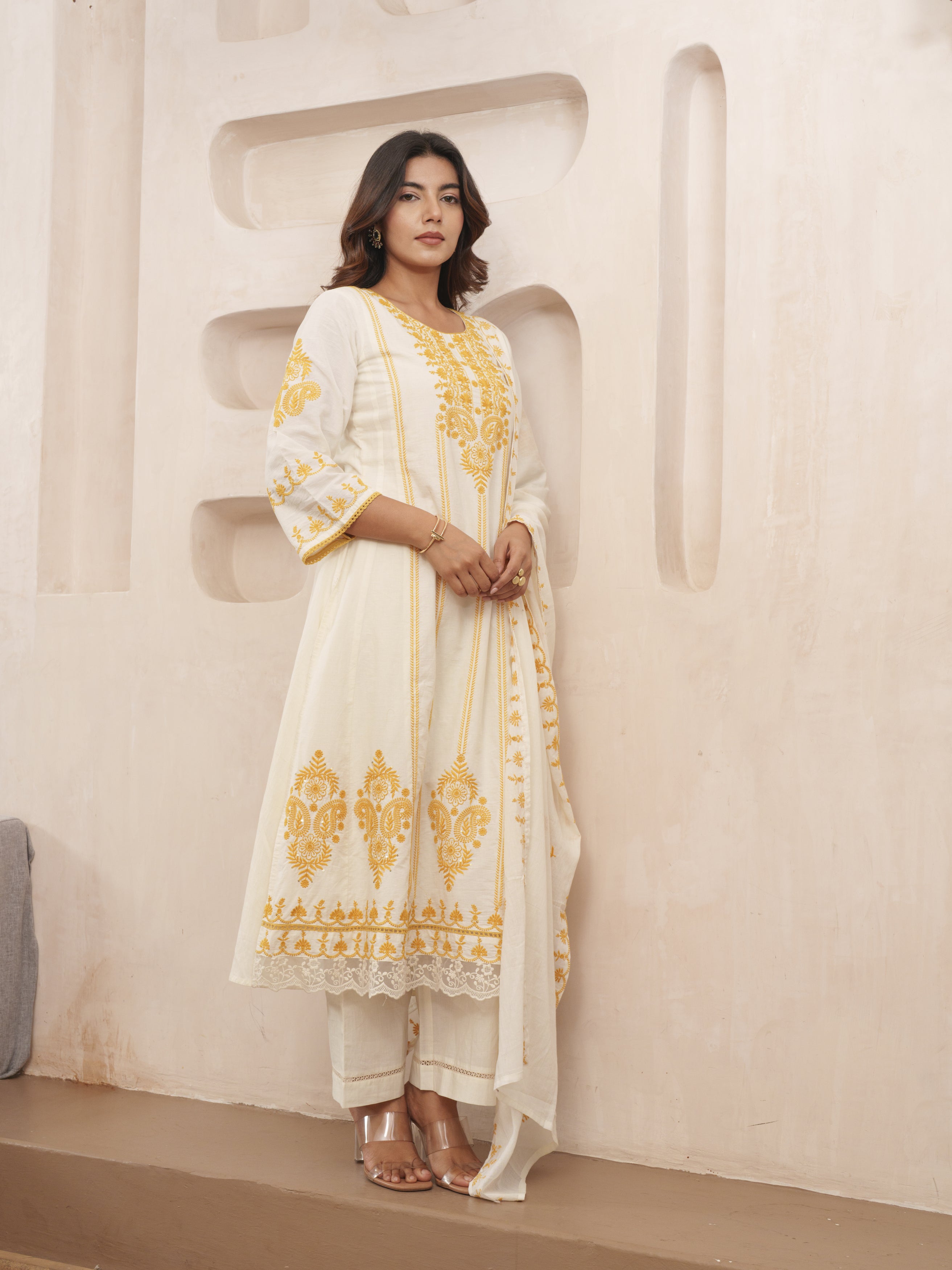 Inaya Flair Suit - Roop Darshan
