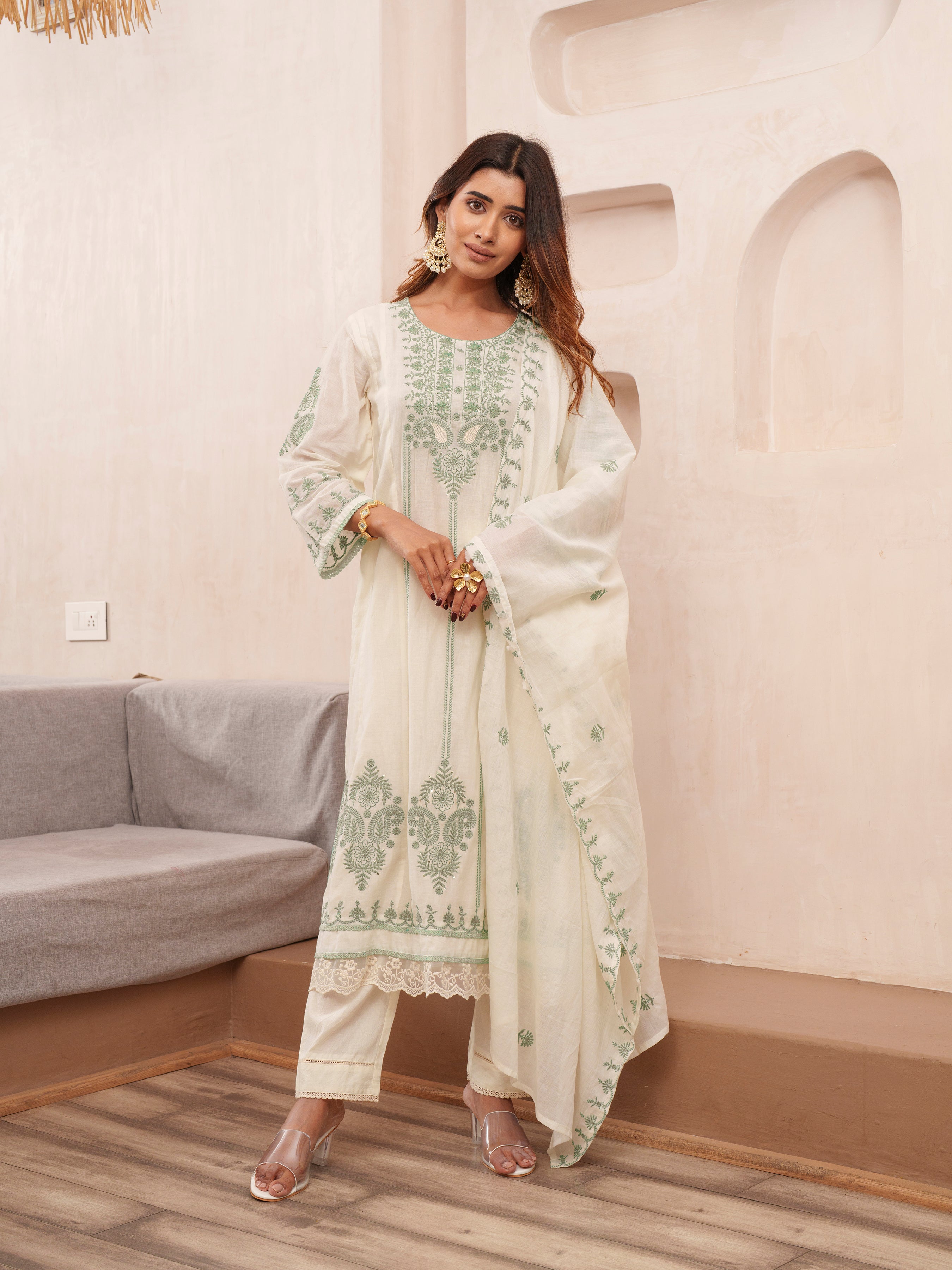 Inaya Flair Suit - Roop Darshan