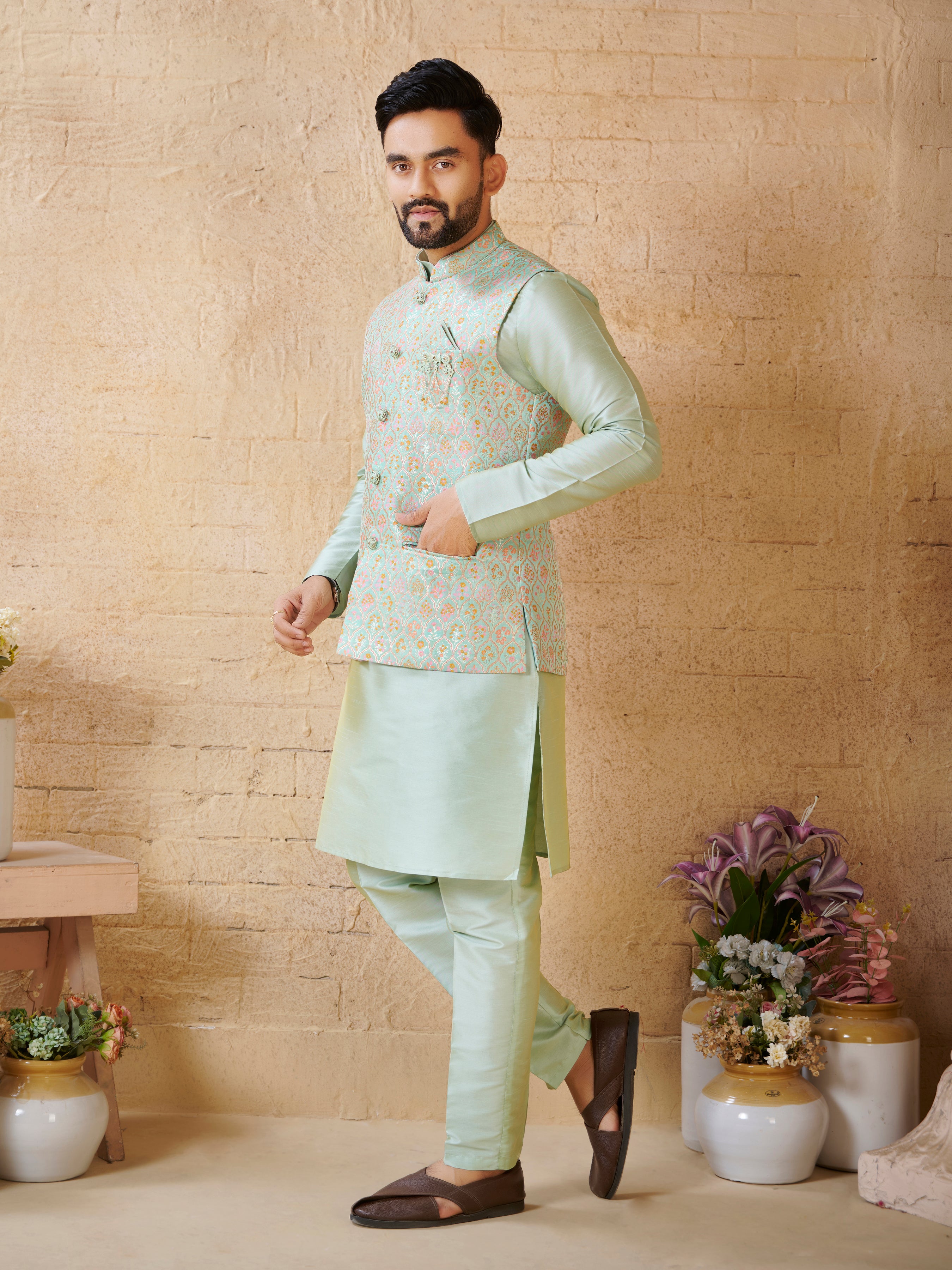 Mens Kurta Set With Jacket - Roop Darshan