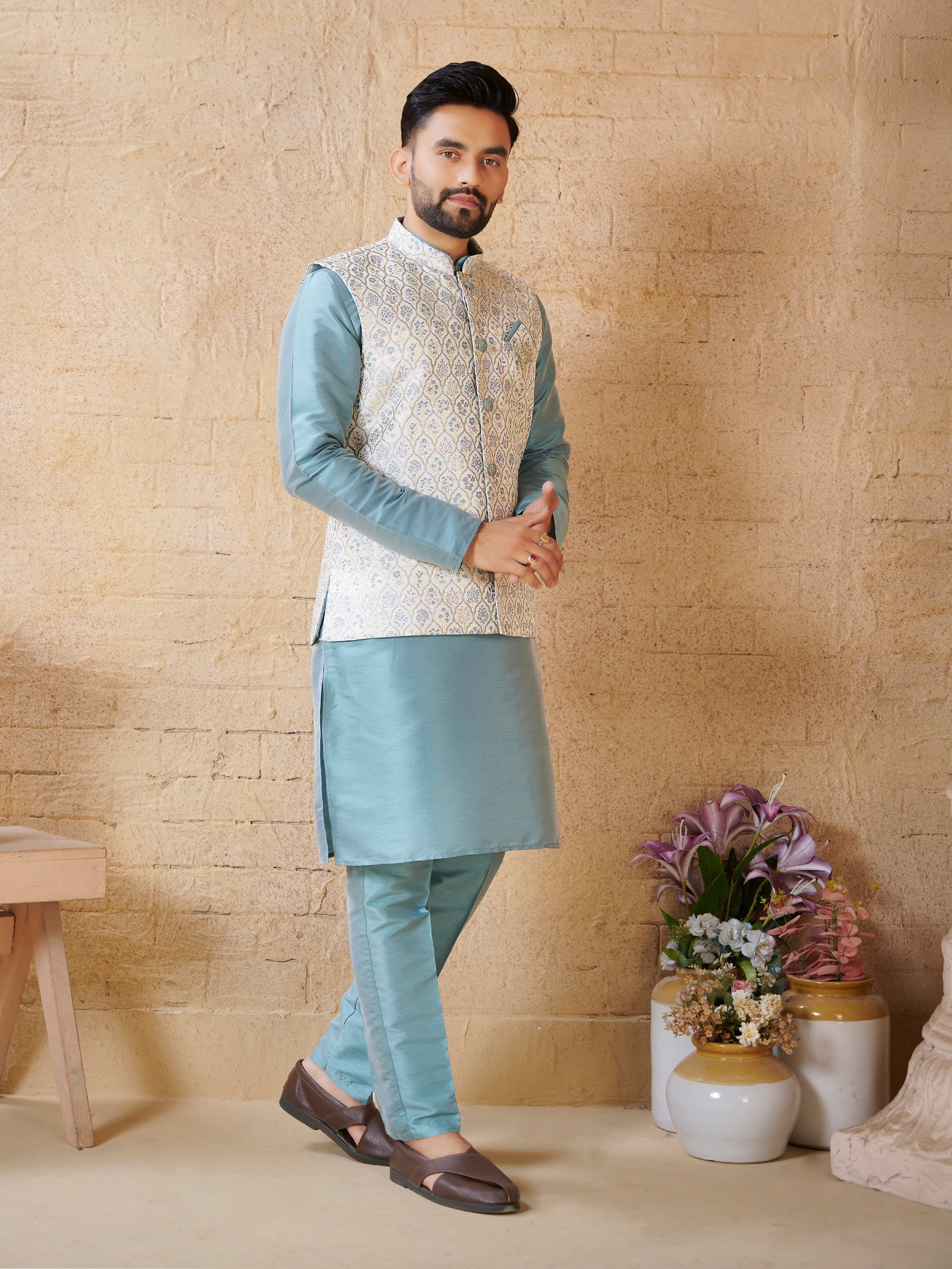 Mens Kurta Set With Jacket - Roop Darshan