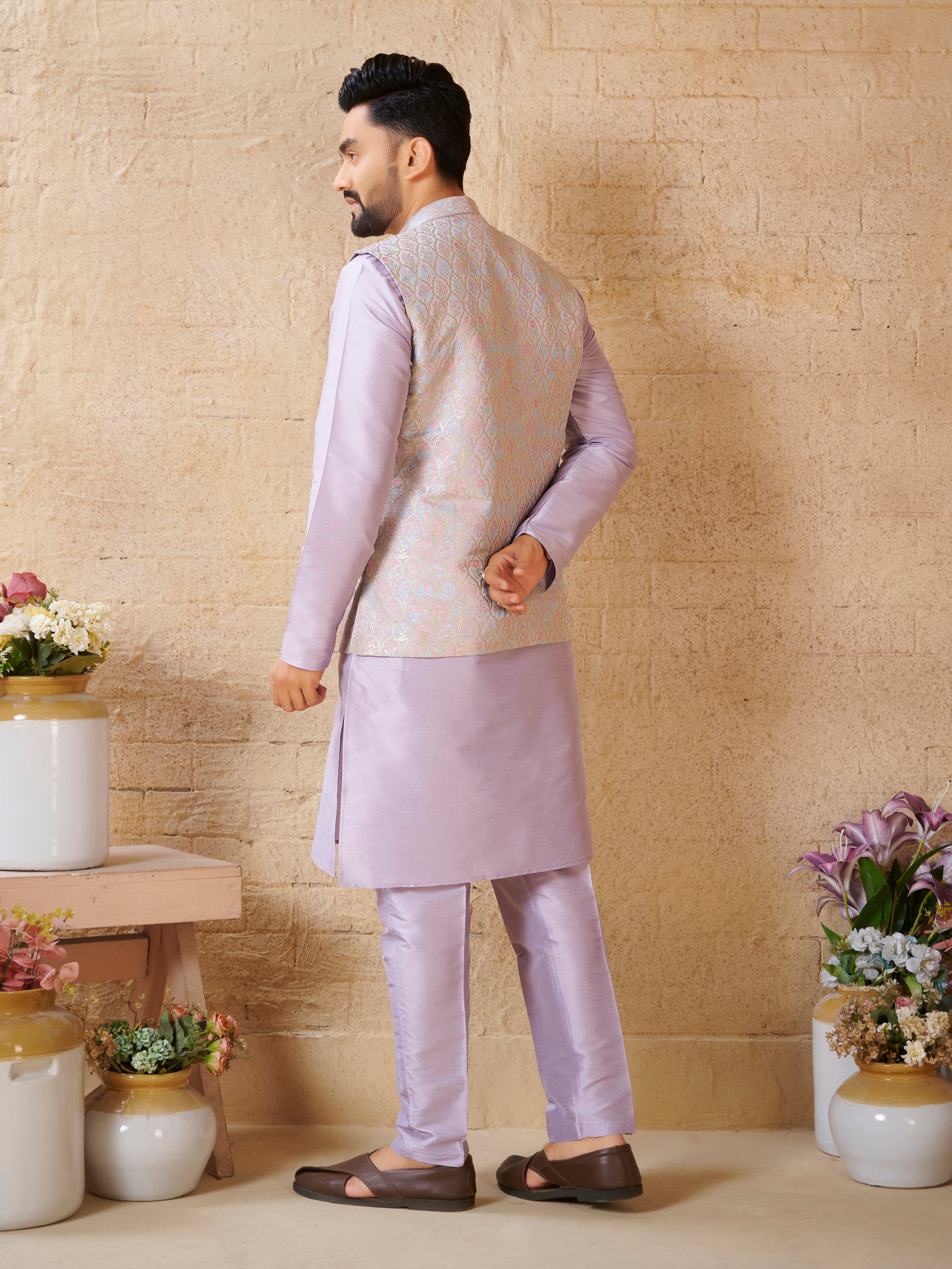 Mens Kurta Set With Jacket - Roop Darshan