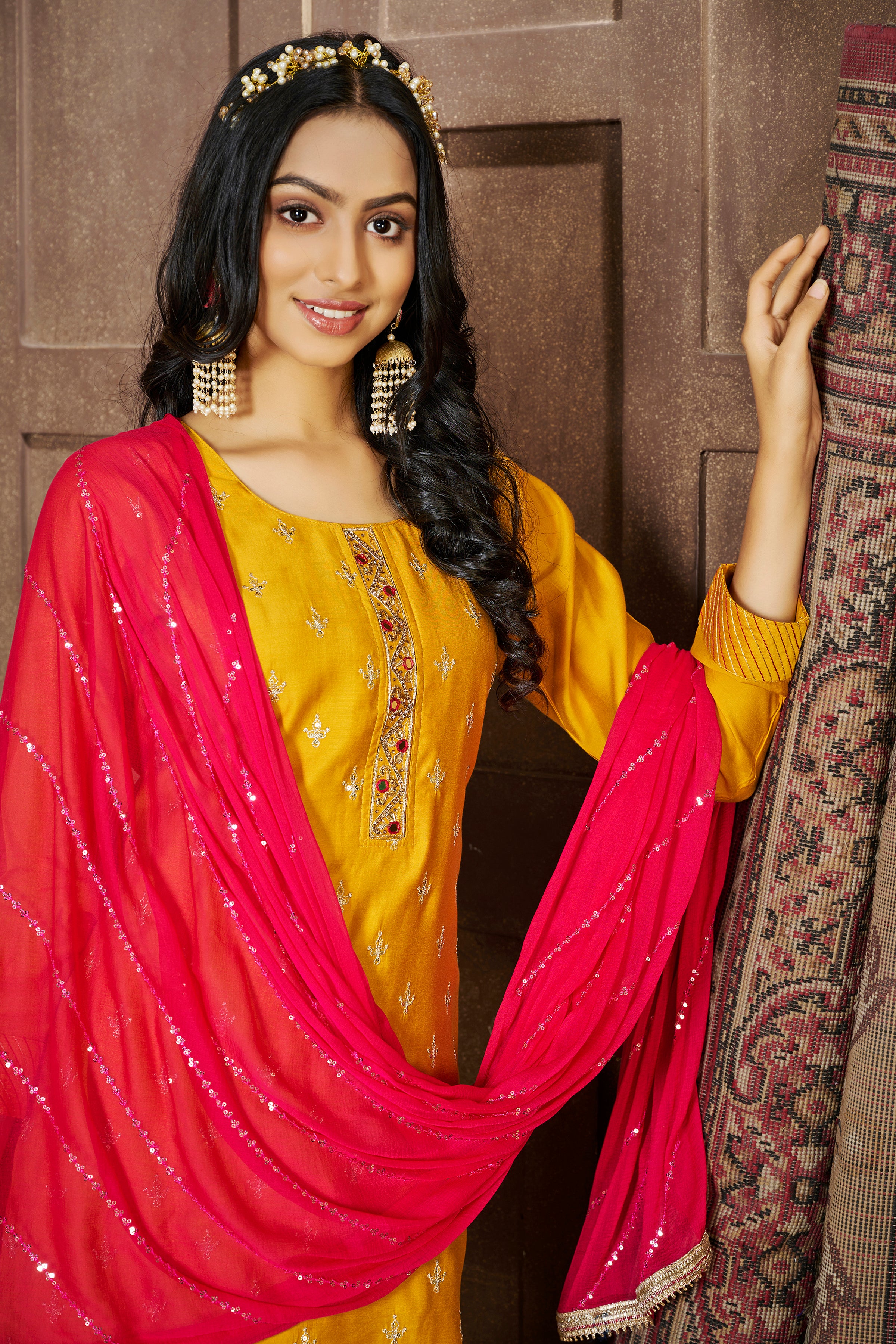 Avantika Kamiz & Pant - Roop Darshan