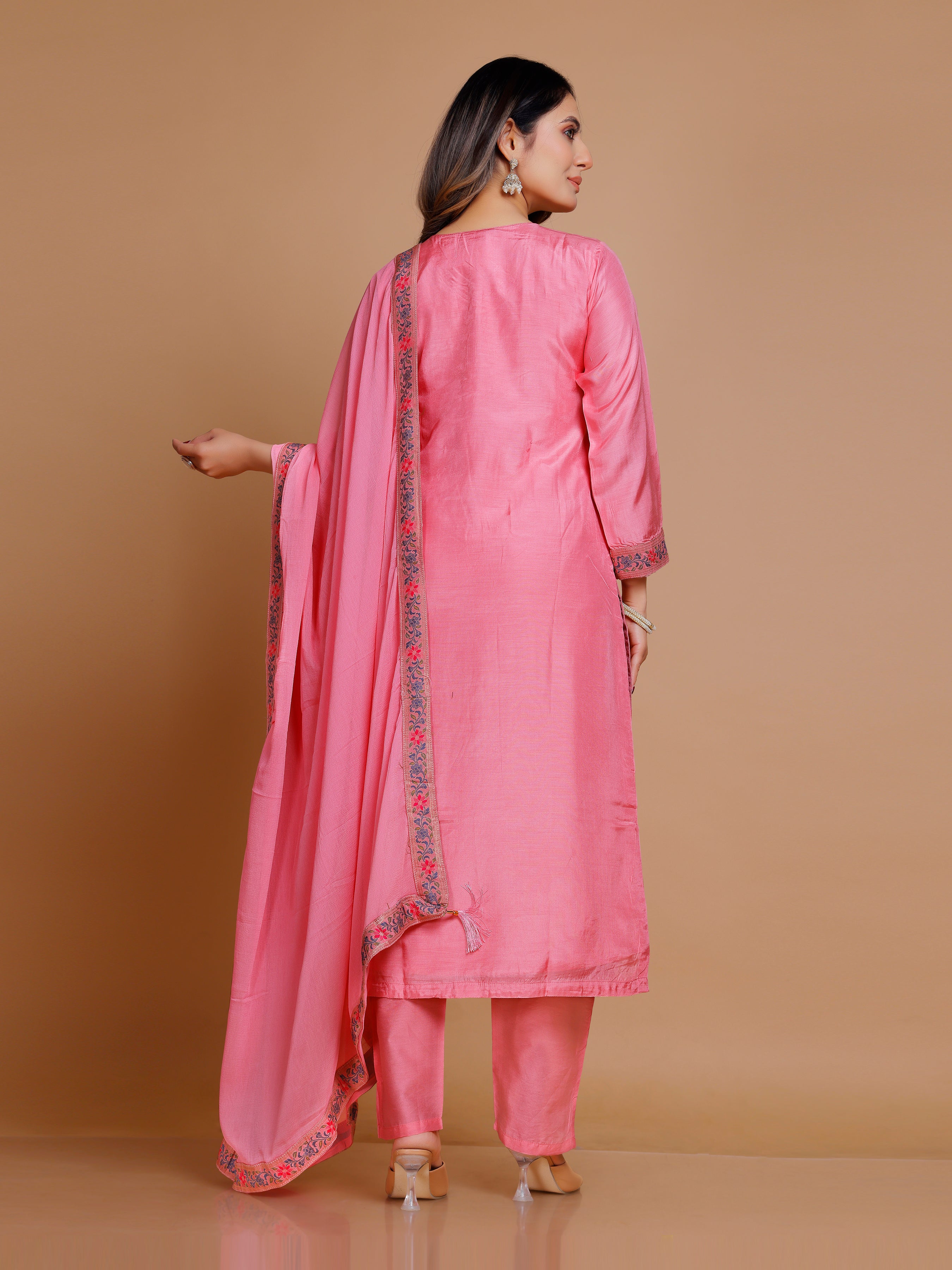 Kanika Kamiz & Pant