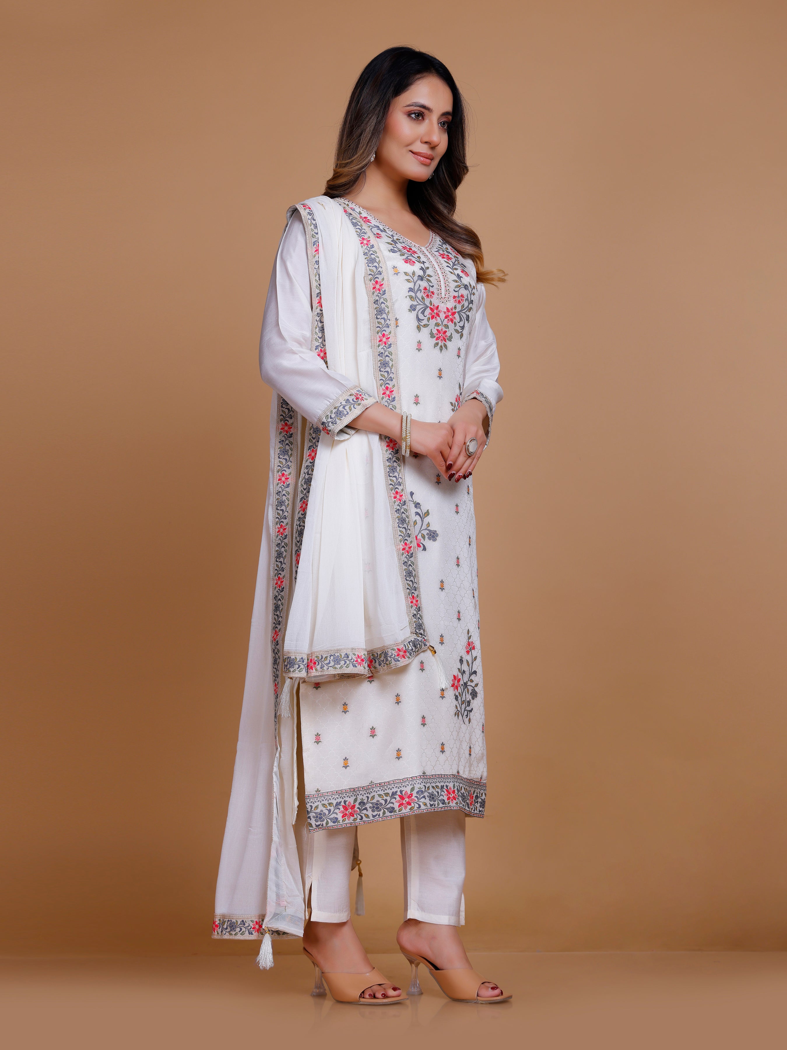 Kanika Kamiz & Pant