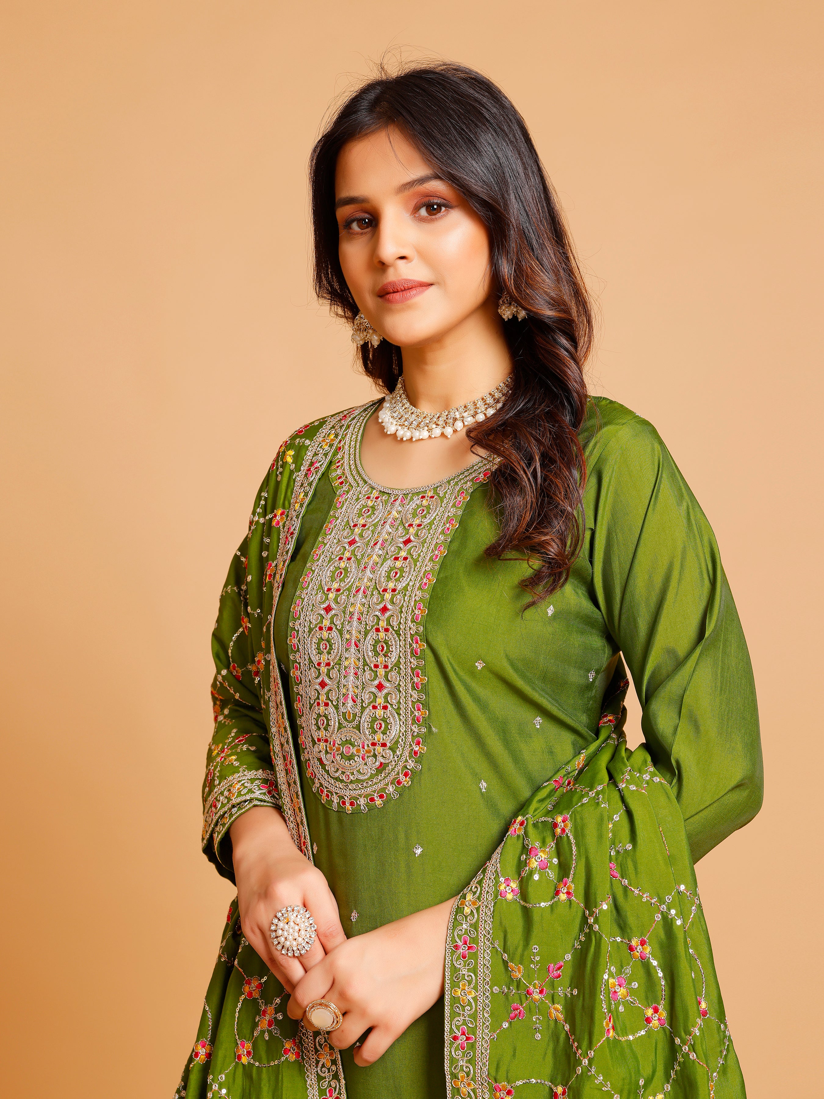 Raha Kamiz & Pant - Roop Darshan