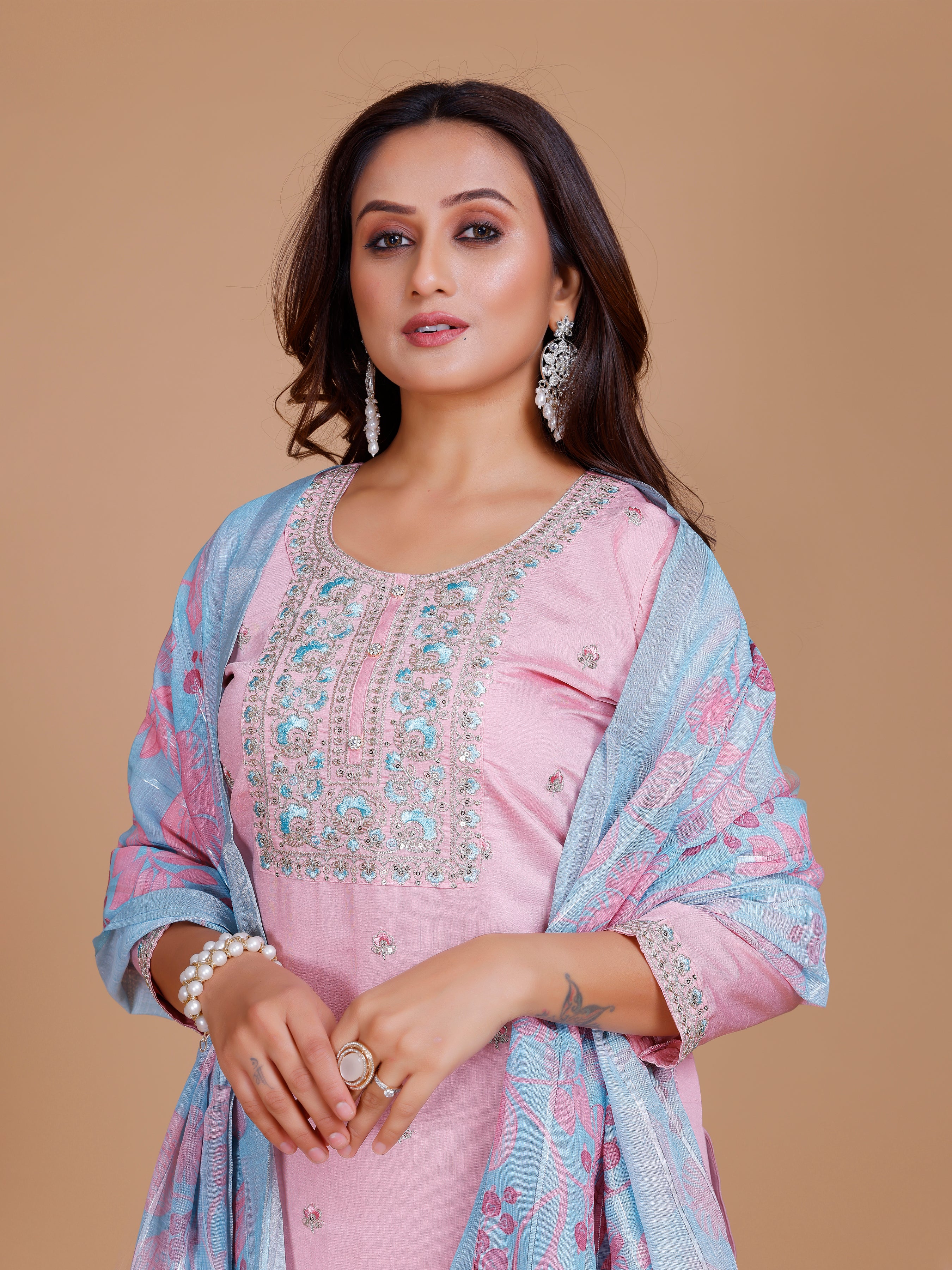 Khushi Kamiz & Pant - Roop Darshan