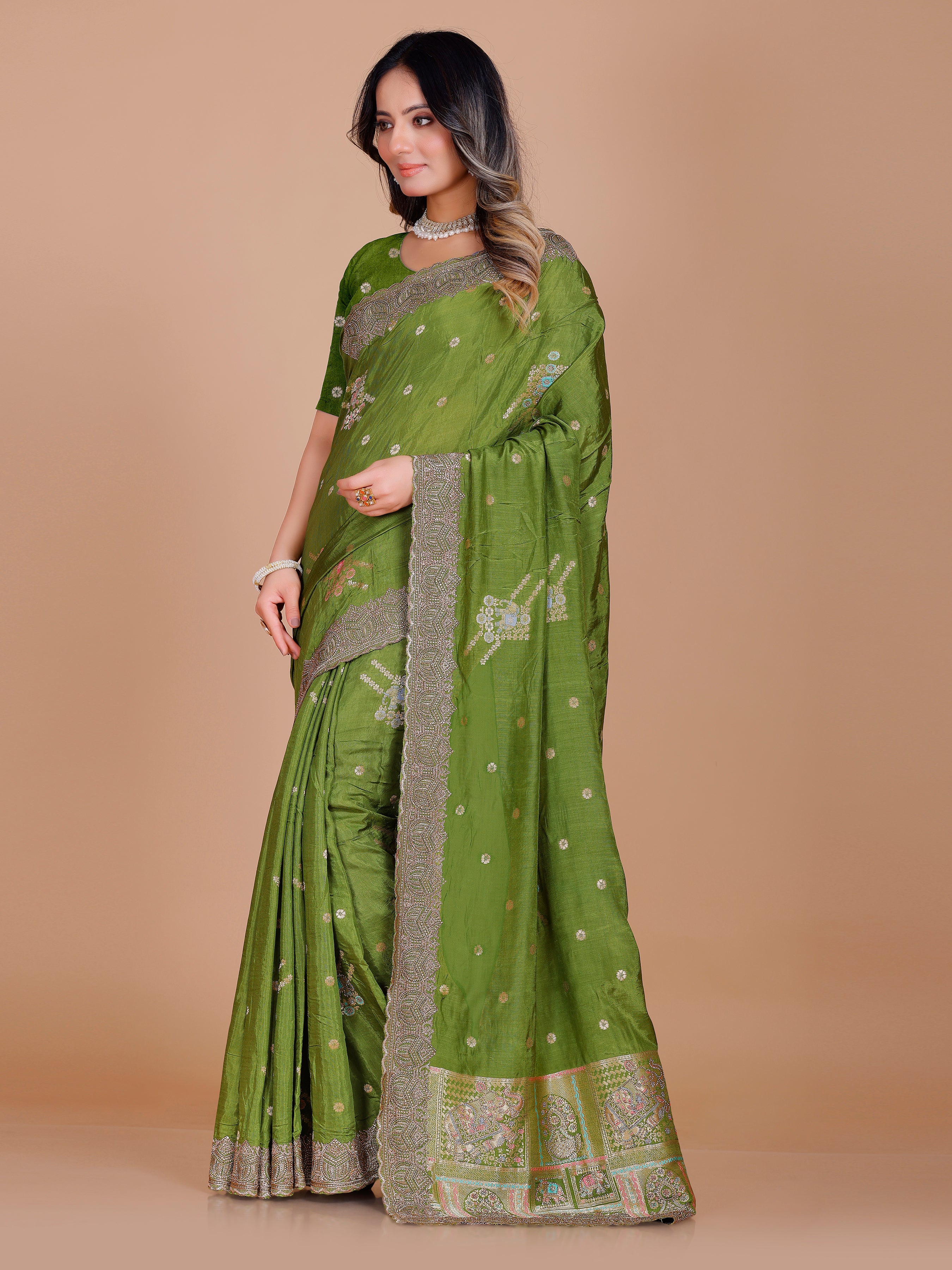 Tanisha Saree