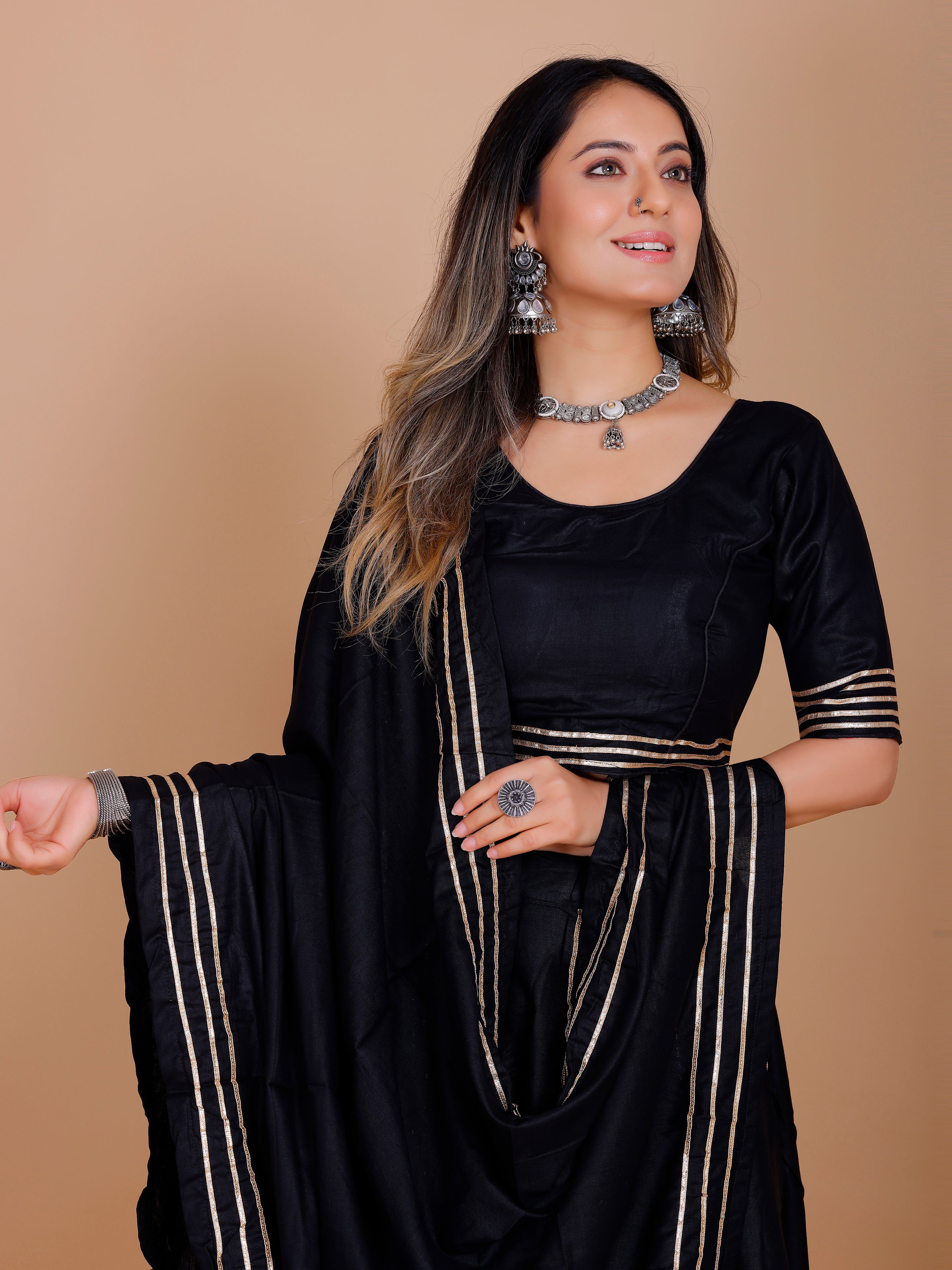 Meera Lahenga Choli - Roop Darshan
