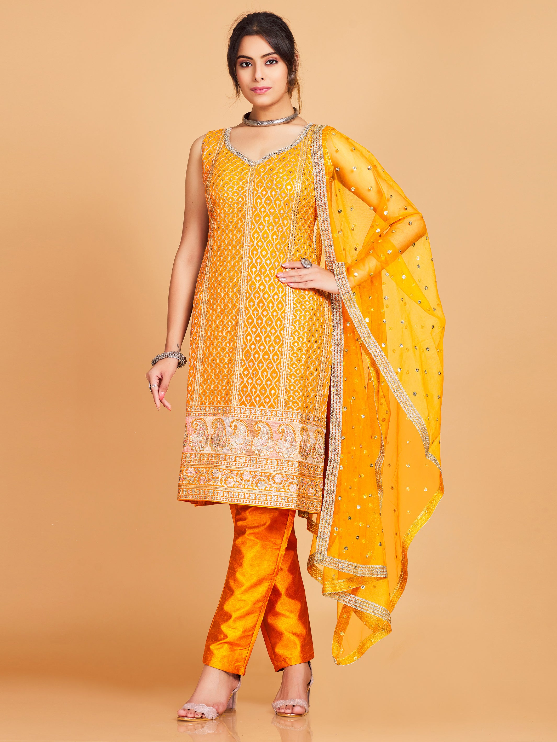Chandrikha Kamiz & Pant - Roop Darshan