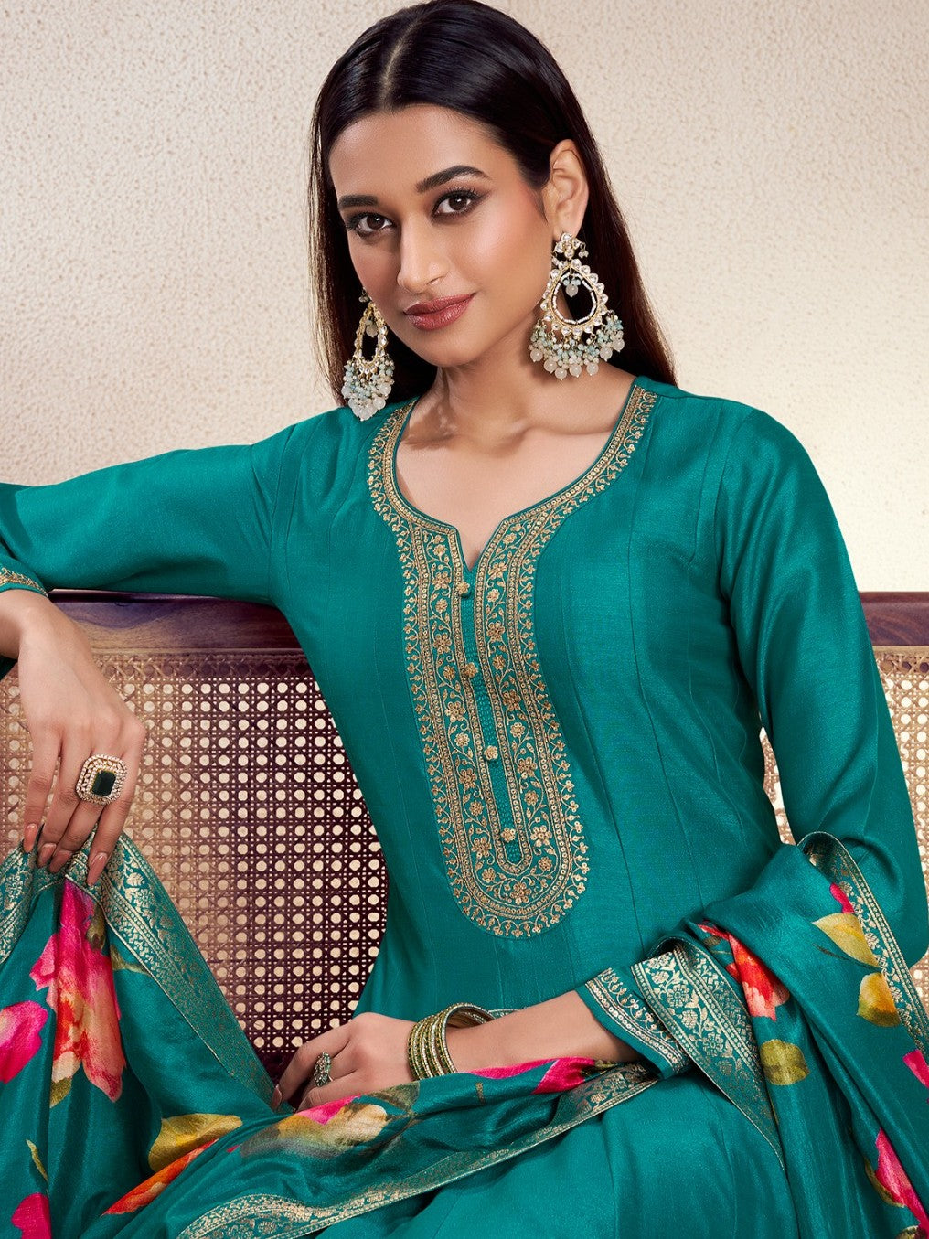 Pari Flair Kamiz & Pant - Roop Darshan