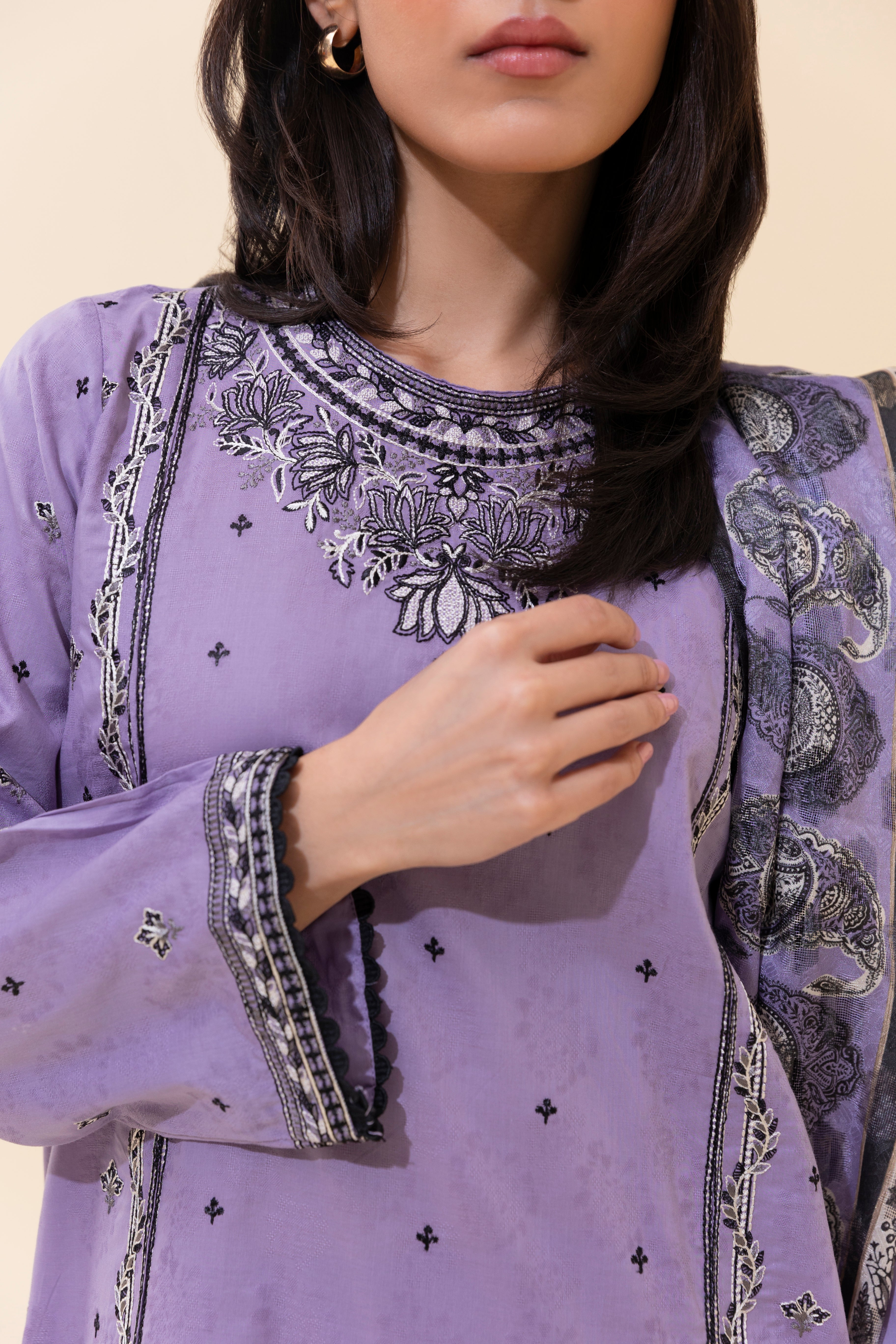 Bashra Kamiz & Pant - Roop Darshan