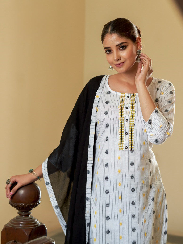 Gauri Kamiz & Pant - Roop Darshan