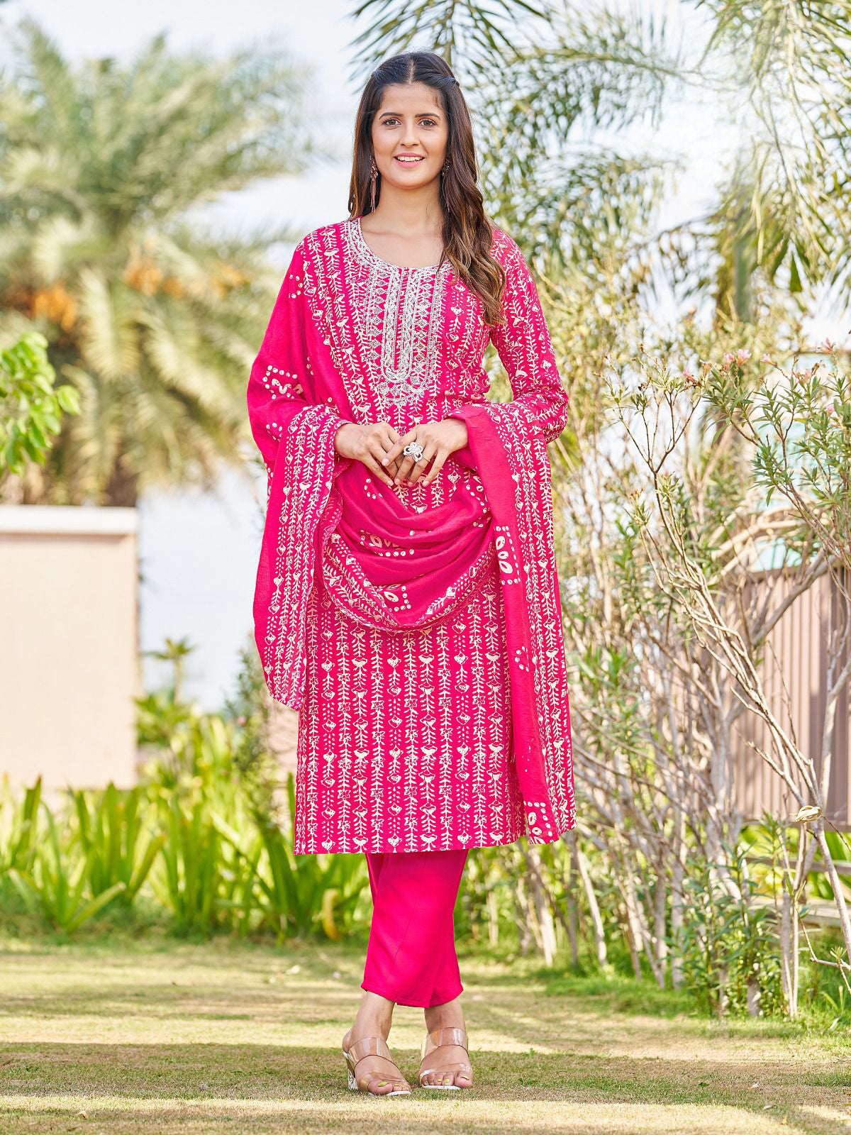 Divya Kamiz & Pant - Roop Darshan