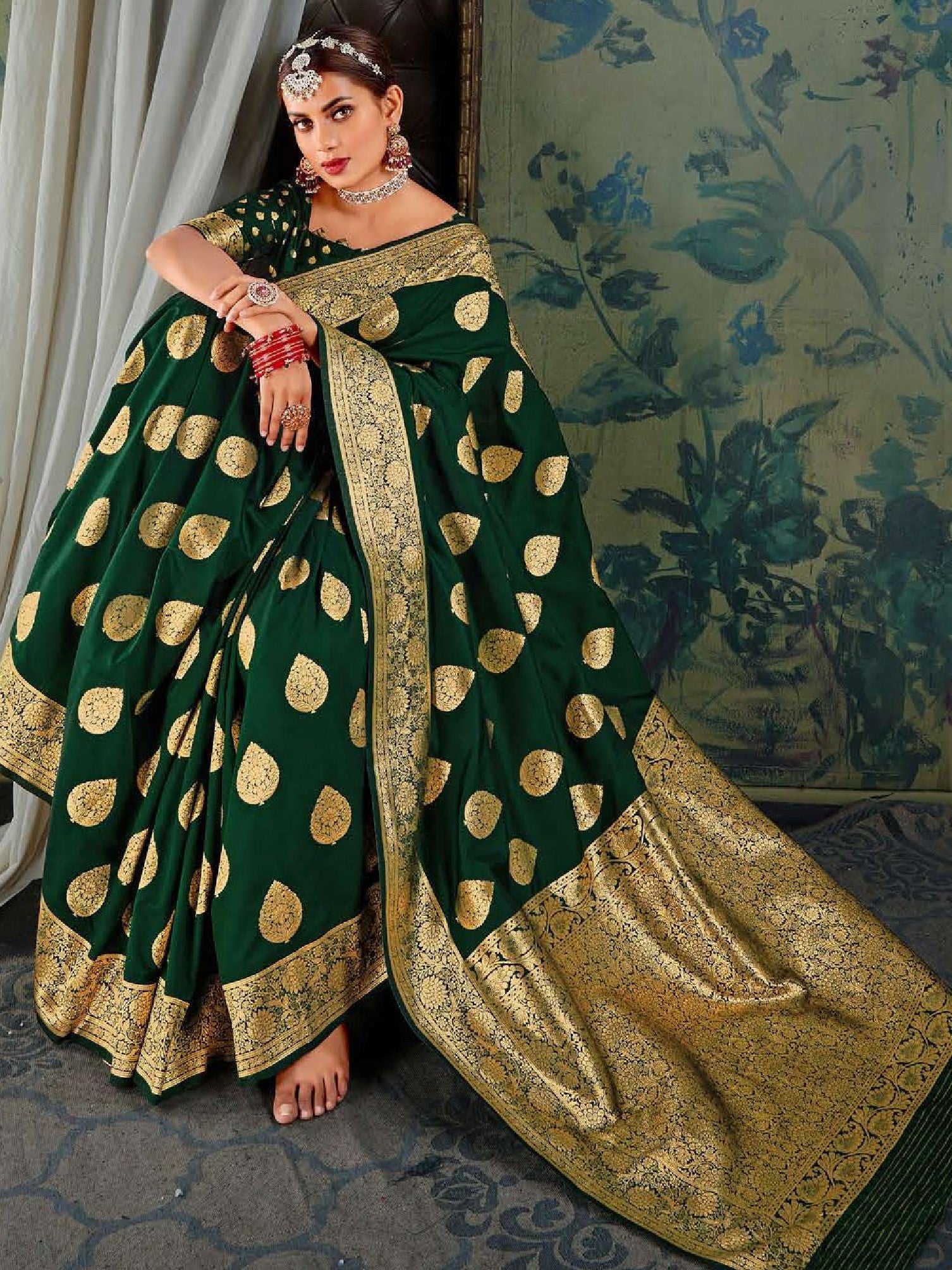 Pranshi Saree - Roop Darshan