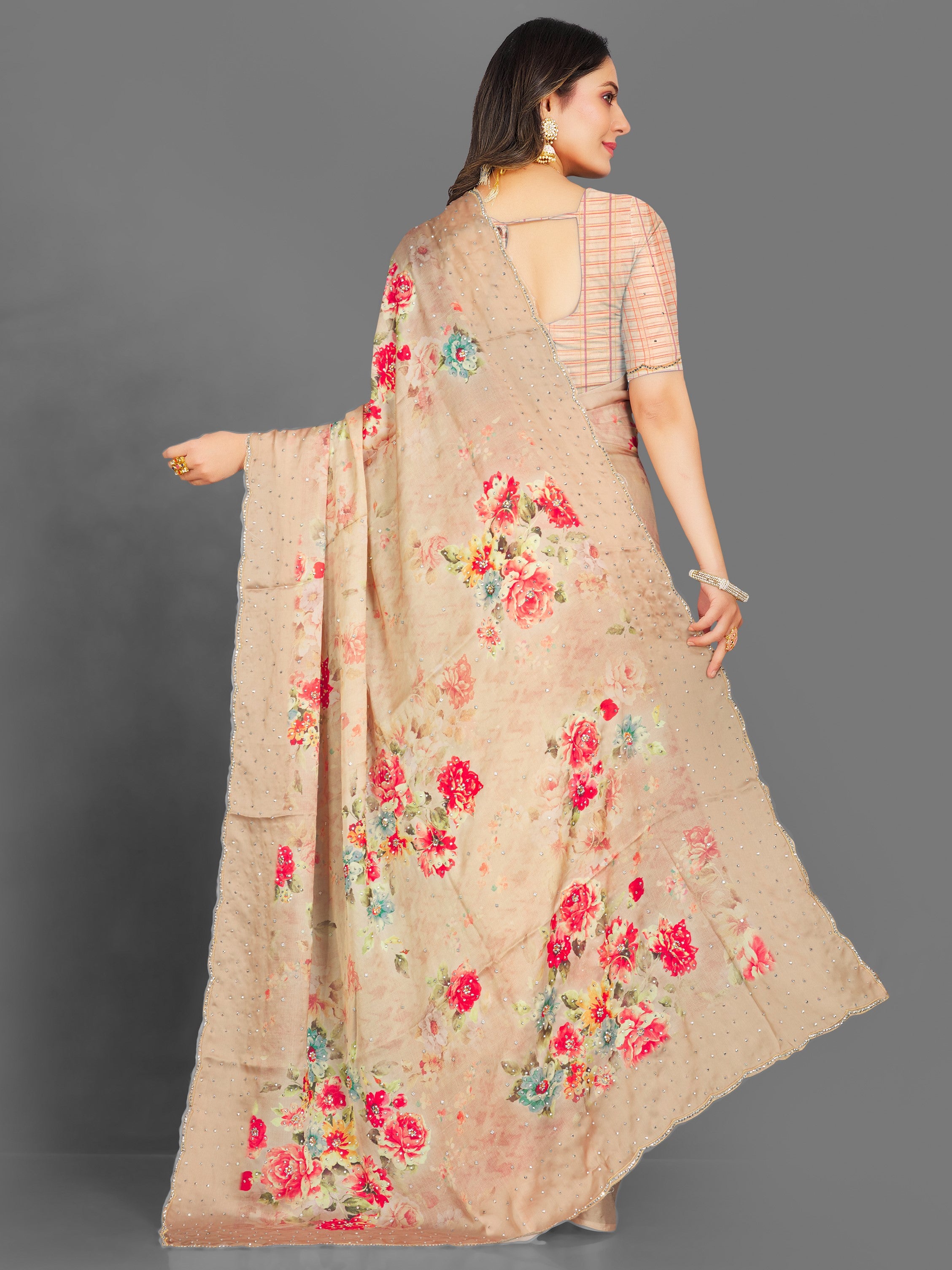 Genelia Floral Saree - Roop Darshan