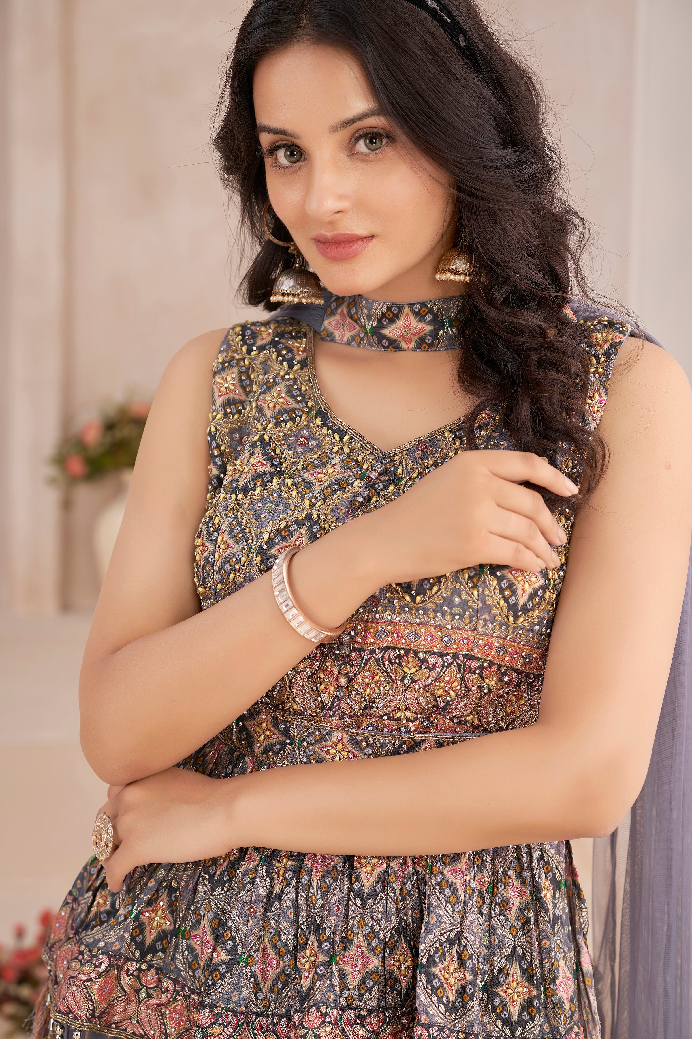 Nirva Palazzo Suit - Roop Darshan