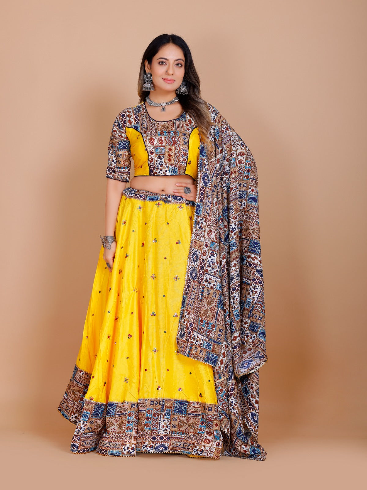 Kenny Lahenga Choli - Roop Darshan