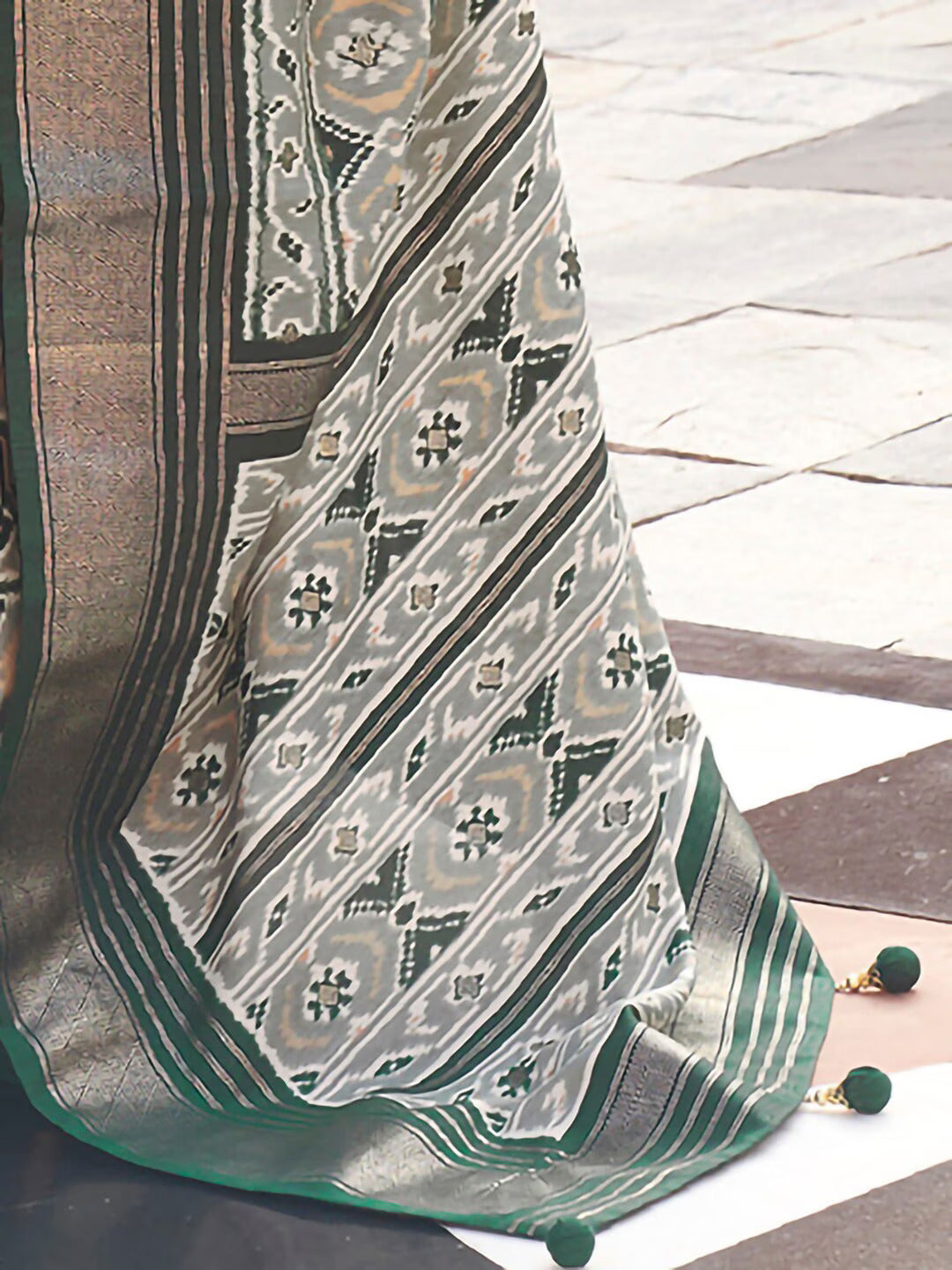 Vrinda Pochampally Saree - Roop Darshan