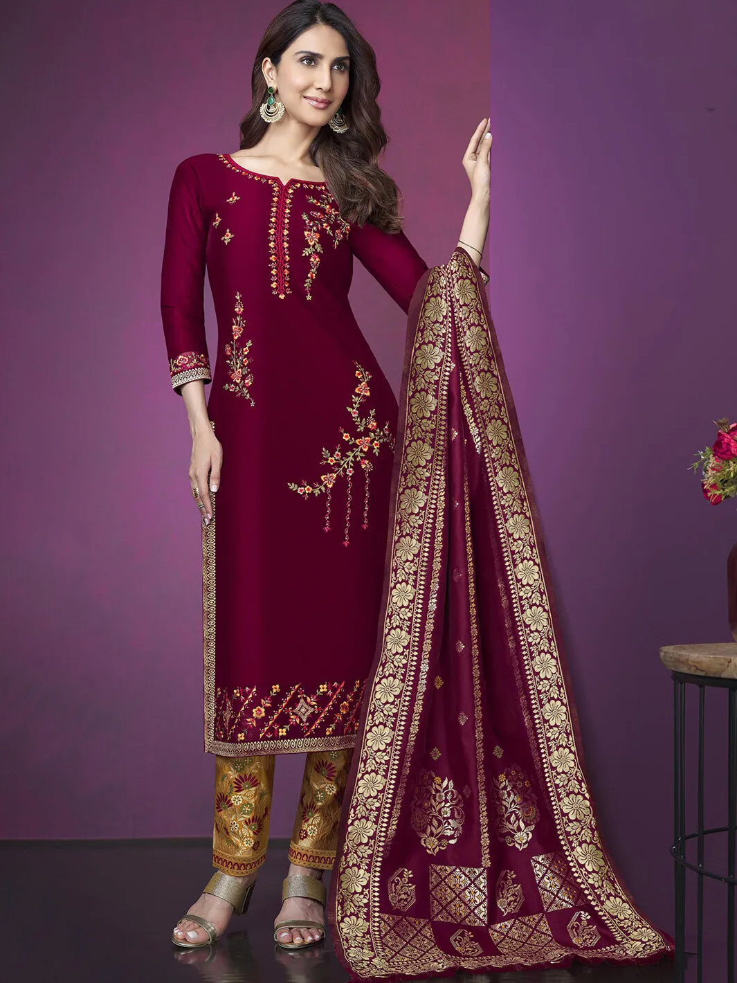 Ahira Kamiz & Pant - Roop Darshan