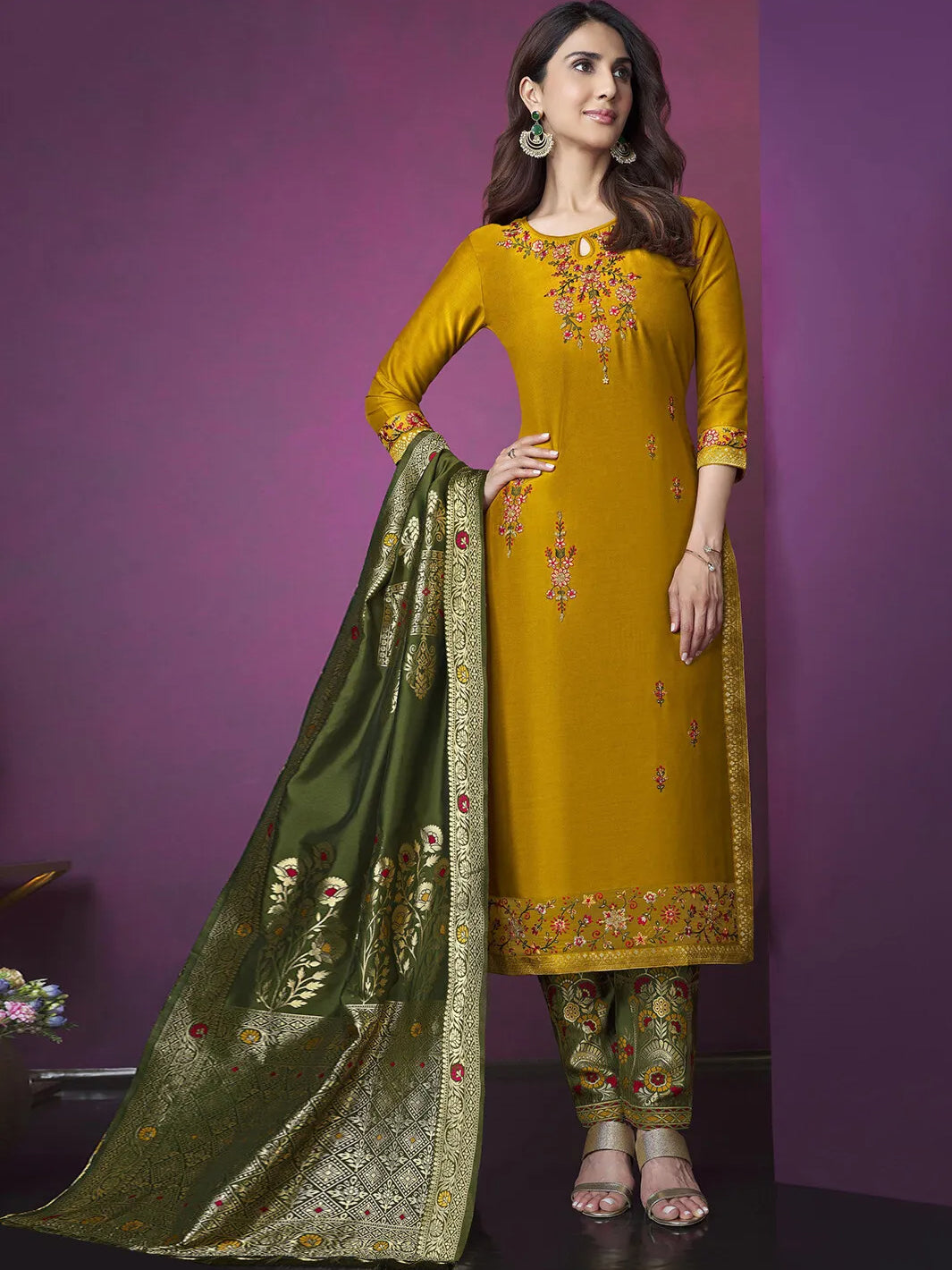 Ahira Kamiz & Pant - Roop Darshan