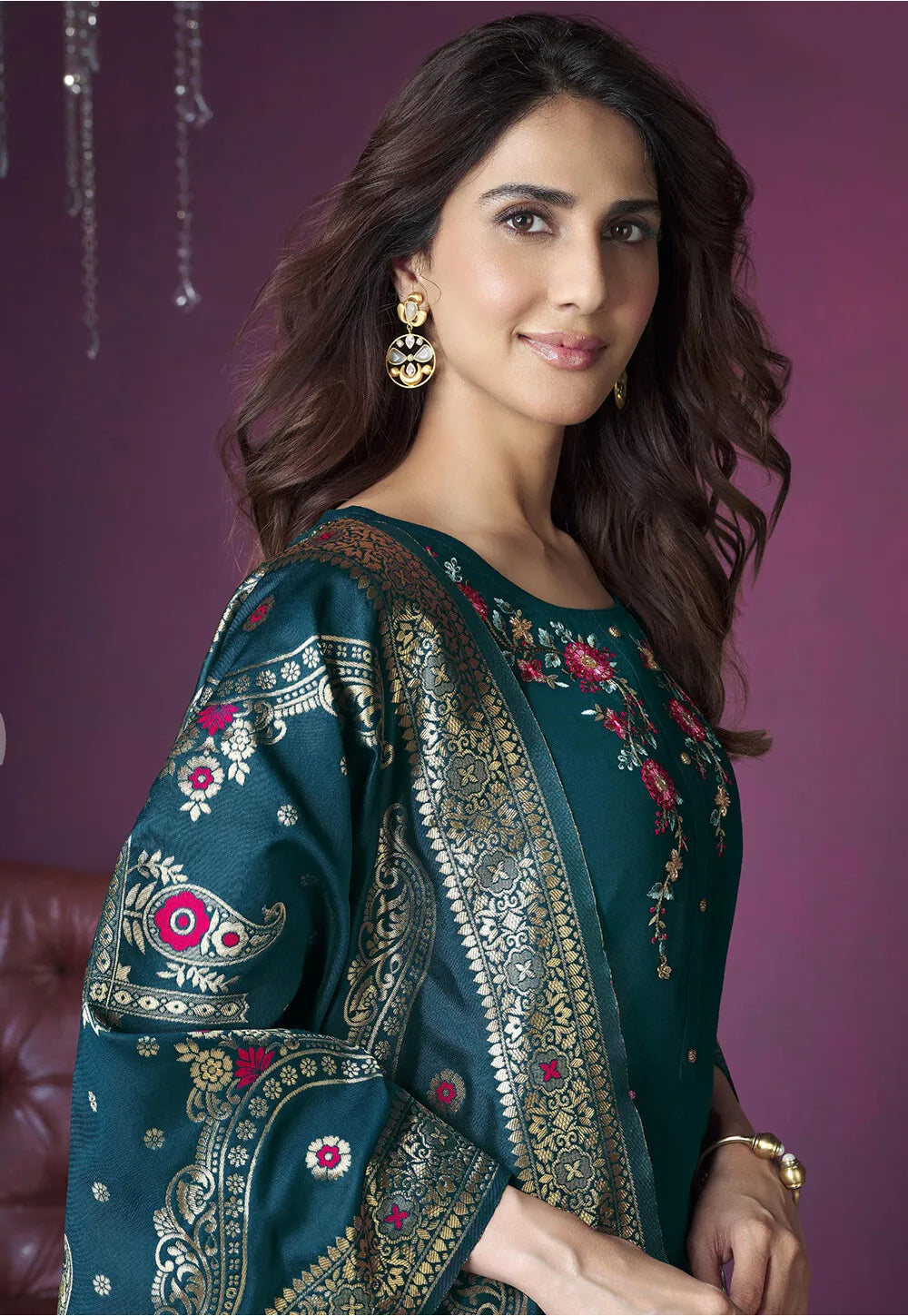 Ahira Kamiz & Pant - Roop Darshan