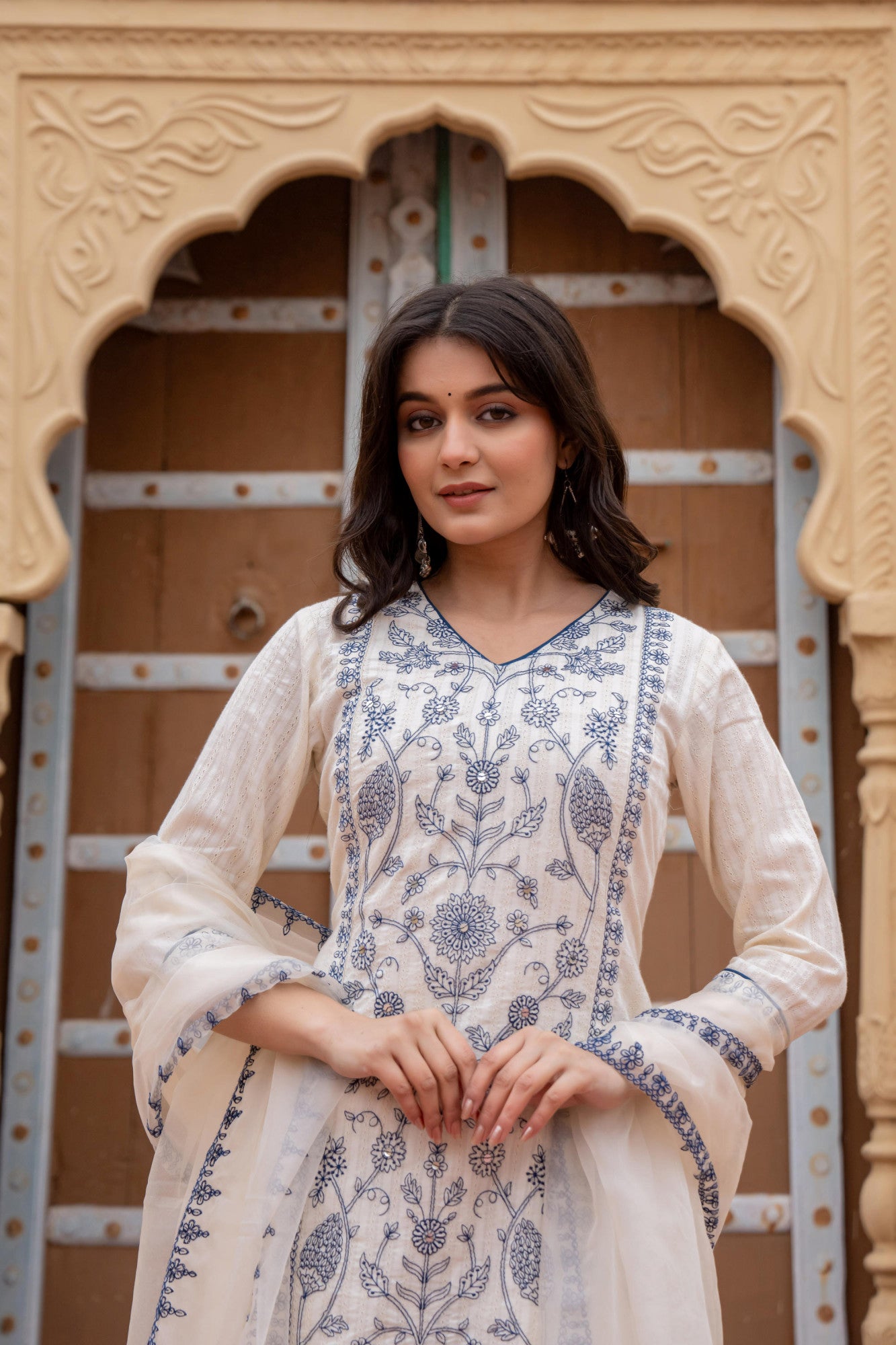 Misha Kamiz & Pant - Roop Darshan