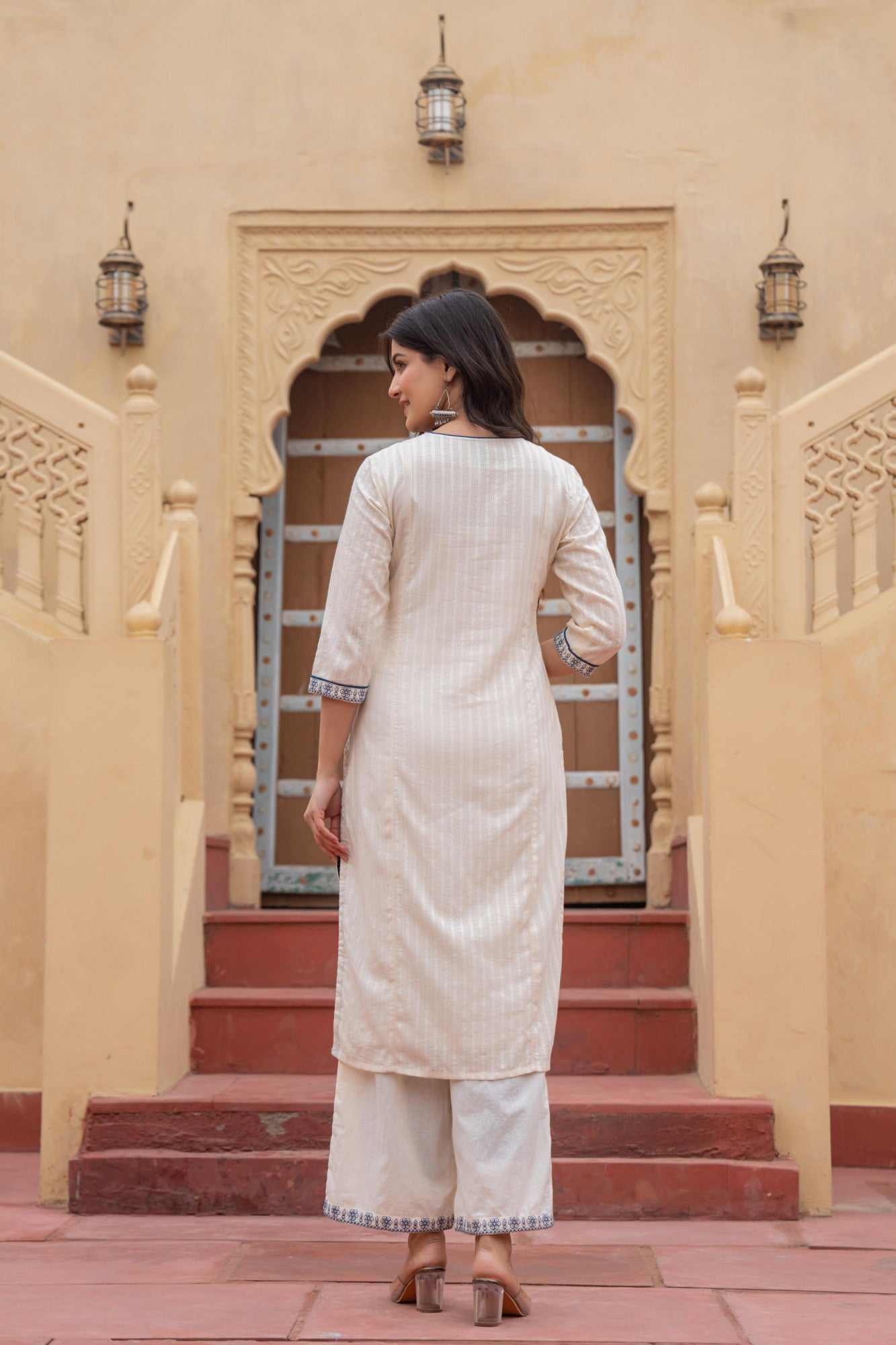 Misha Kamiz & Pant - Roop Darshan