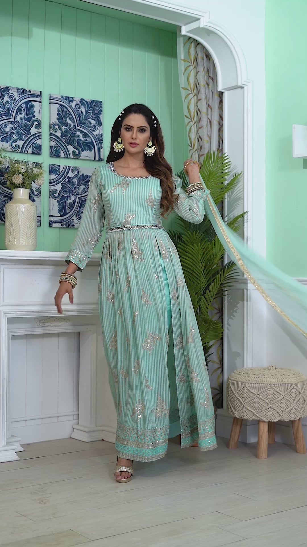 Charvi Kamiz & Pant