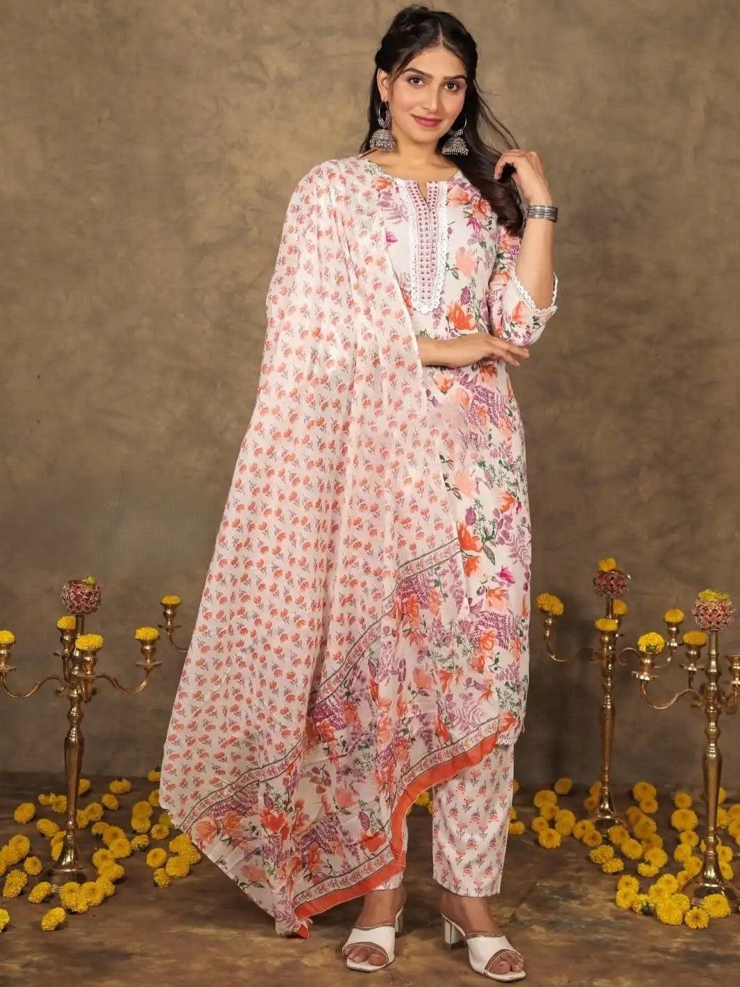 Yasmin Kamiz & Pant - Roop Darshan