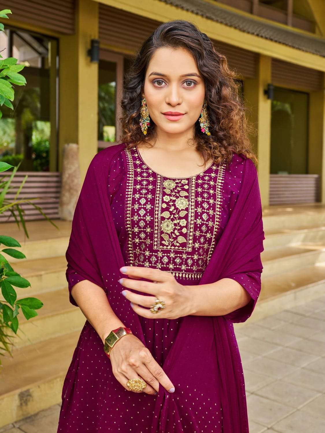 Tiya Kamiz & Pant - Roop Darshan