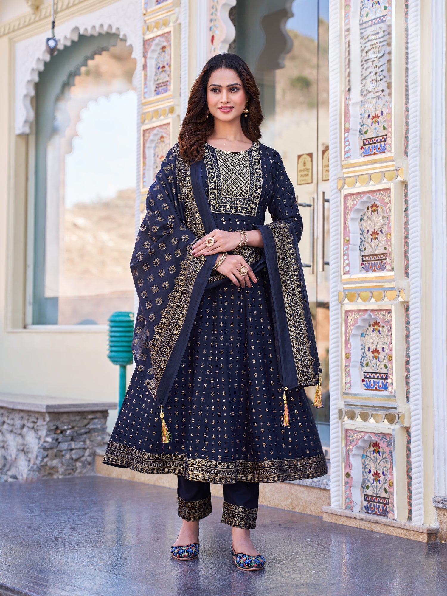 Keshni Flair Kamiz &amp; Pant - Roop Darshan