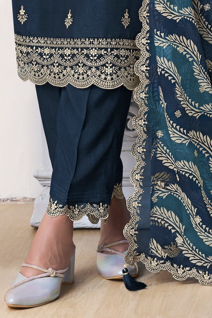 Mitali Kamiz &amp; Pant - Roop Darshan