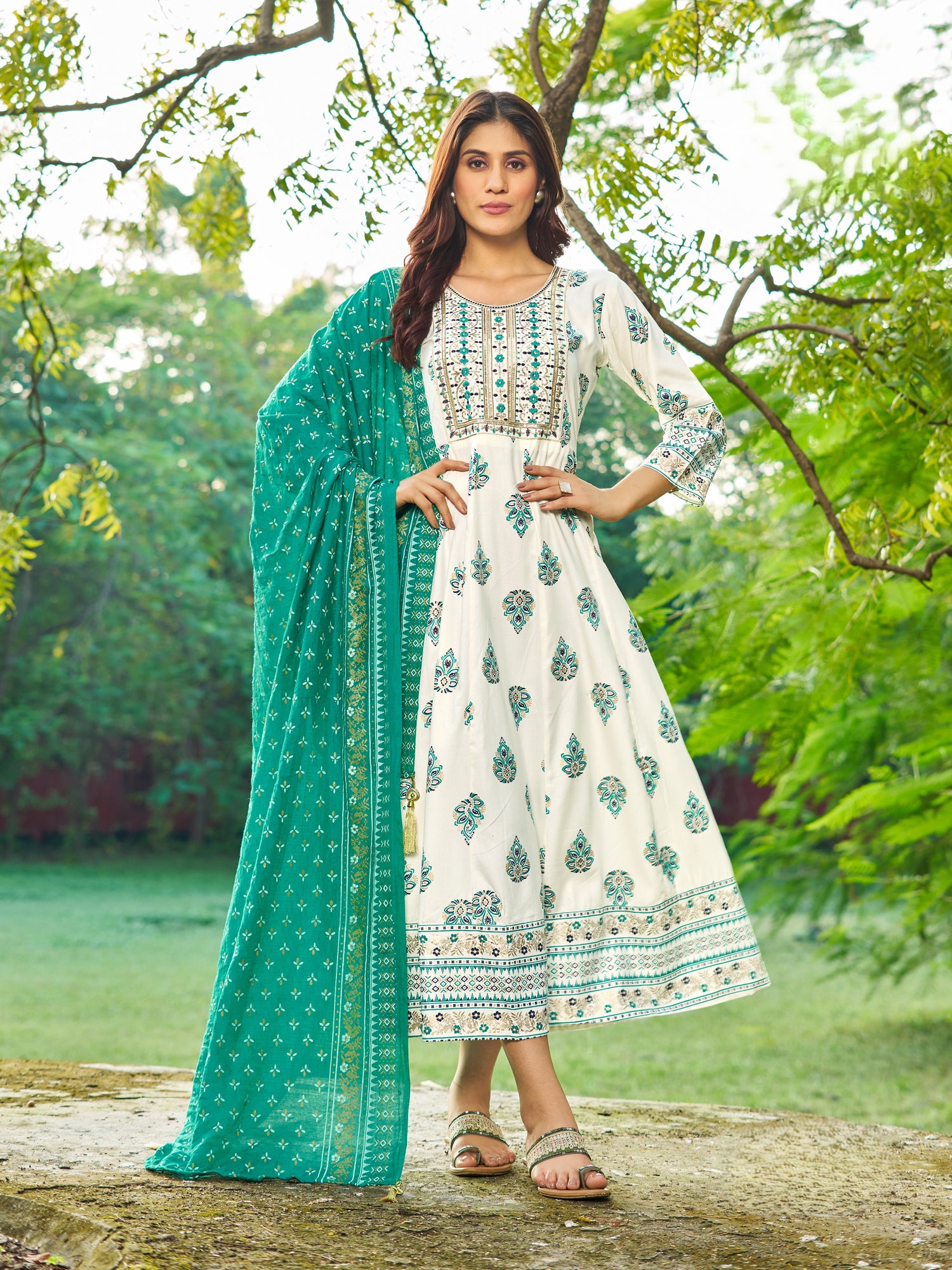 Aayna Kurti With Dupatta - Roop Darshan