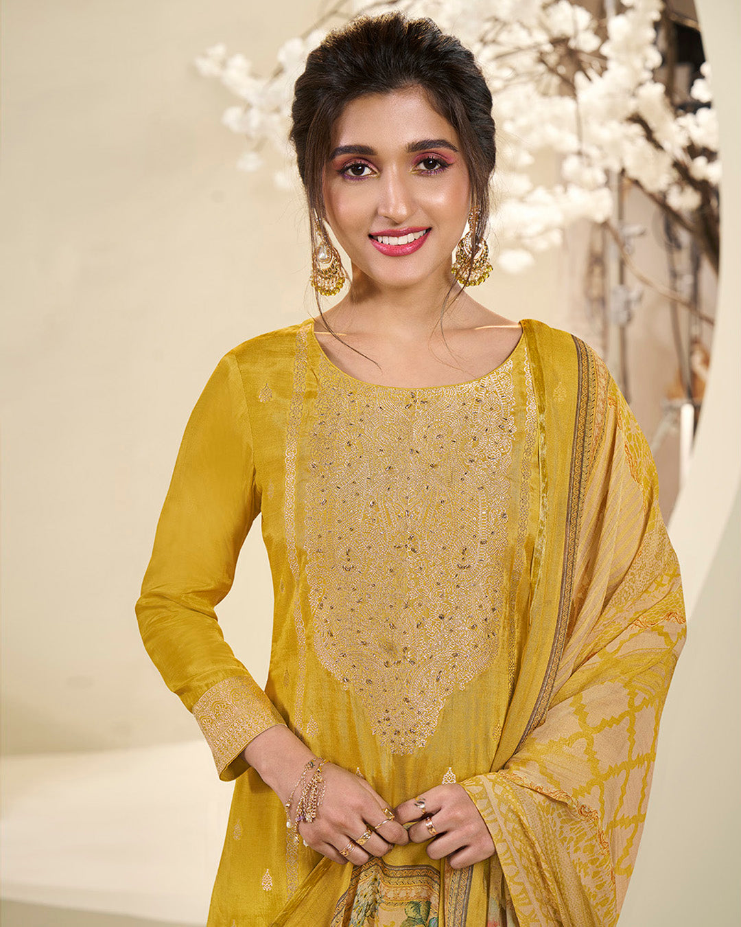 Vaani Kamiz &amp; Pant