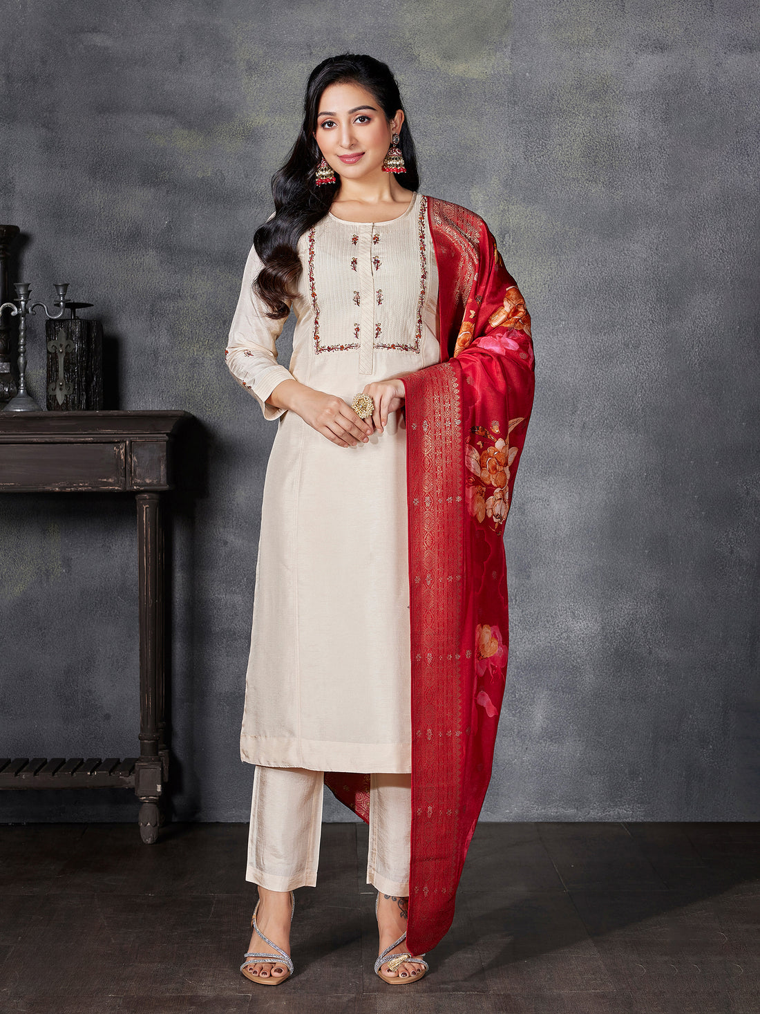 Vamika Kameez &amp; Pant - Roop Darshan
