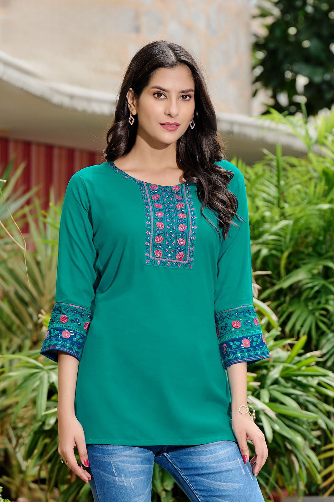 Neeti Short Kurti