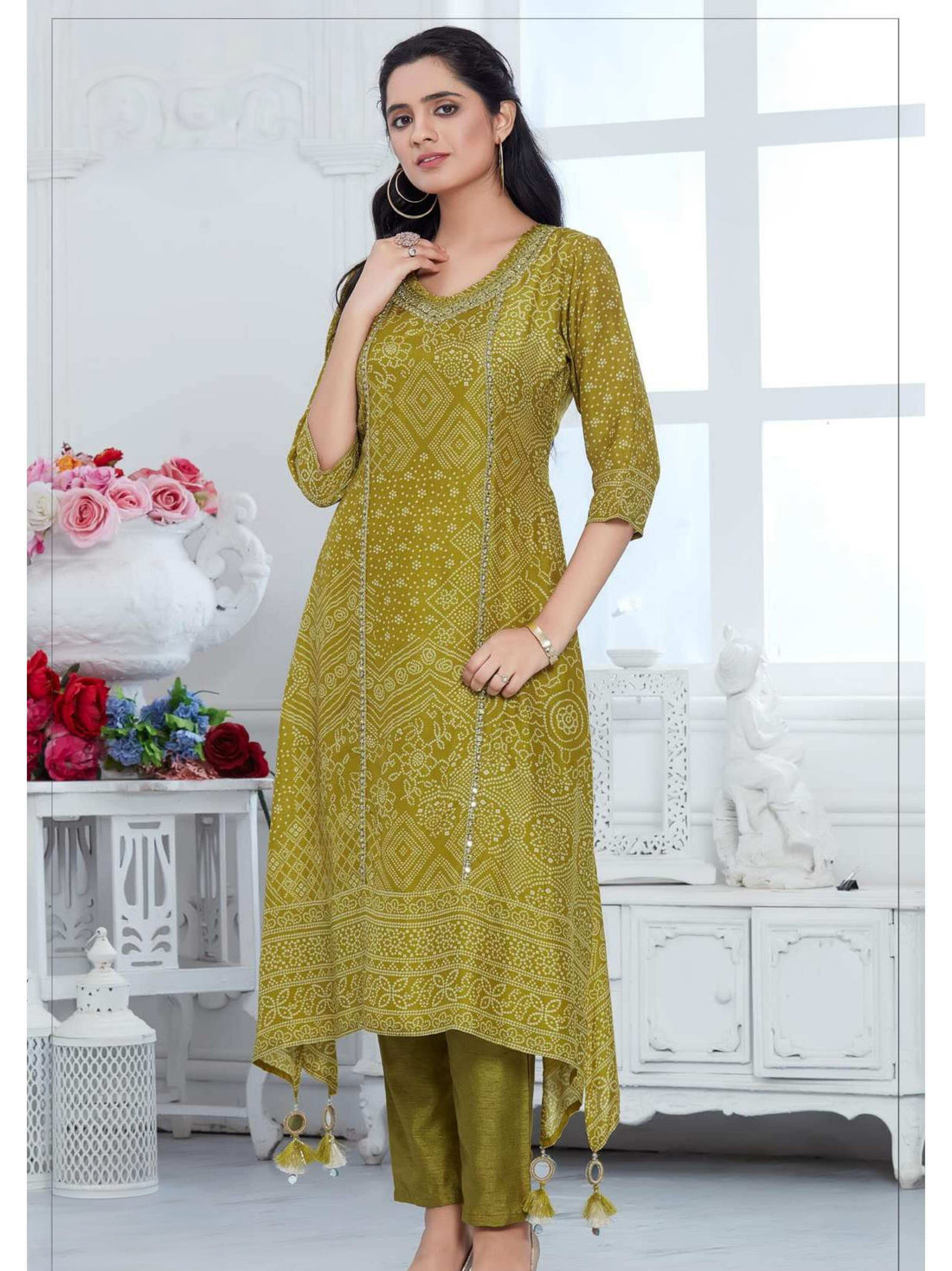 Tanvi Kurti With Pant - Roop Darshan