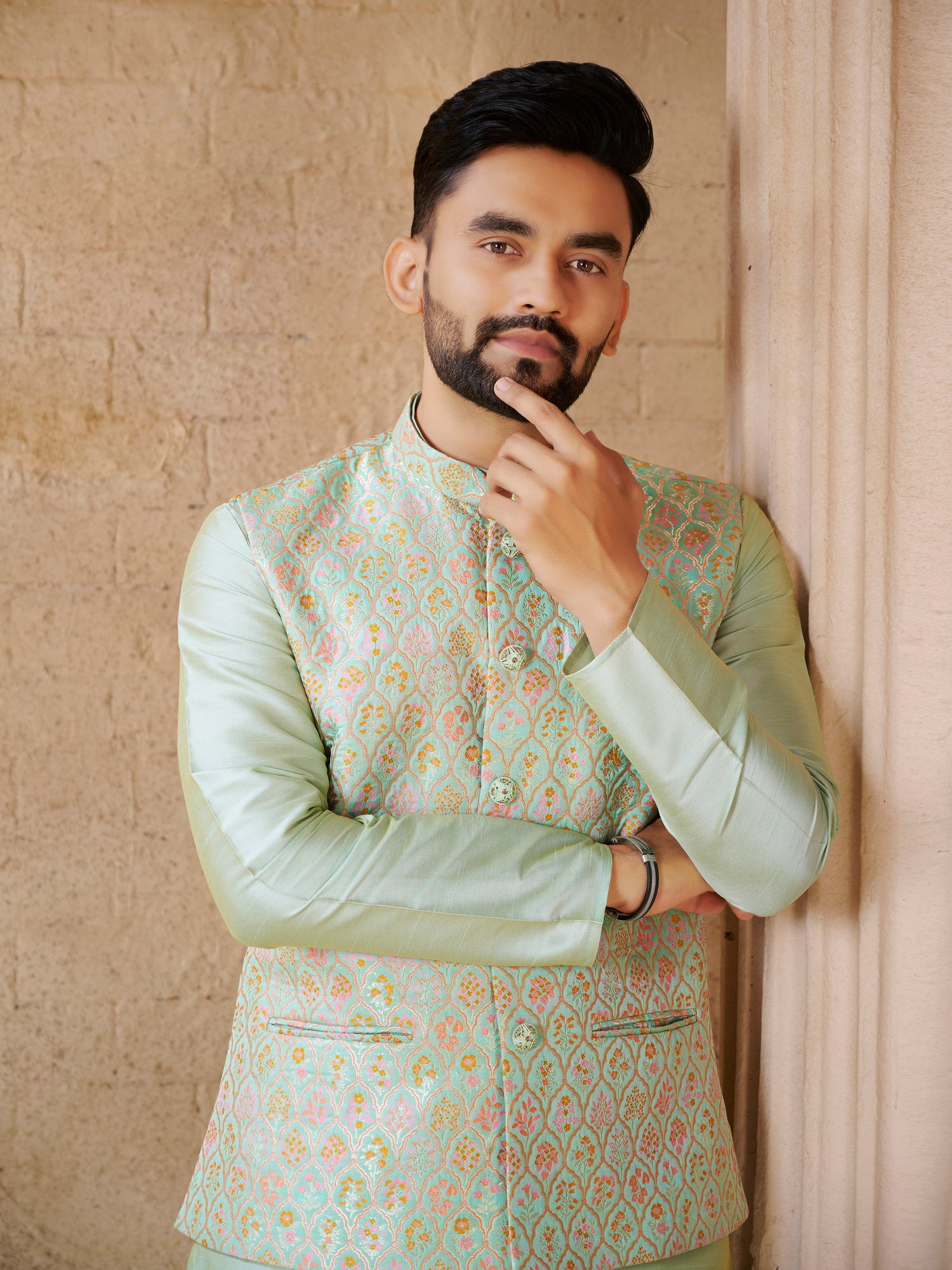 Mens Kurta Set With Jacket - Roop Darshan