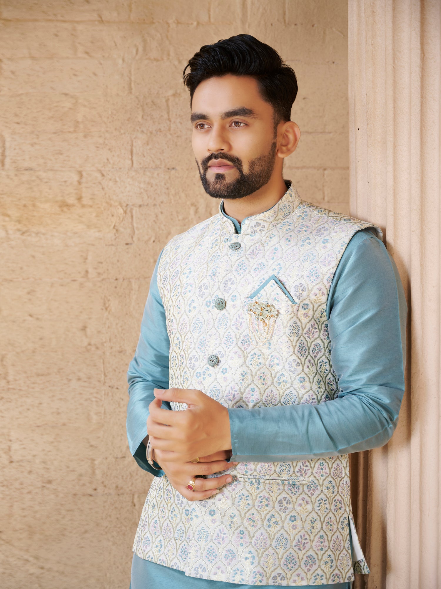 Mens Kurta Set With Jacket - Roop Darshan